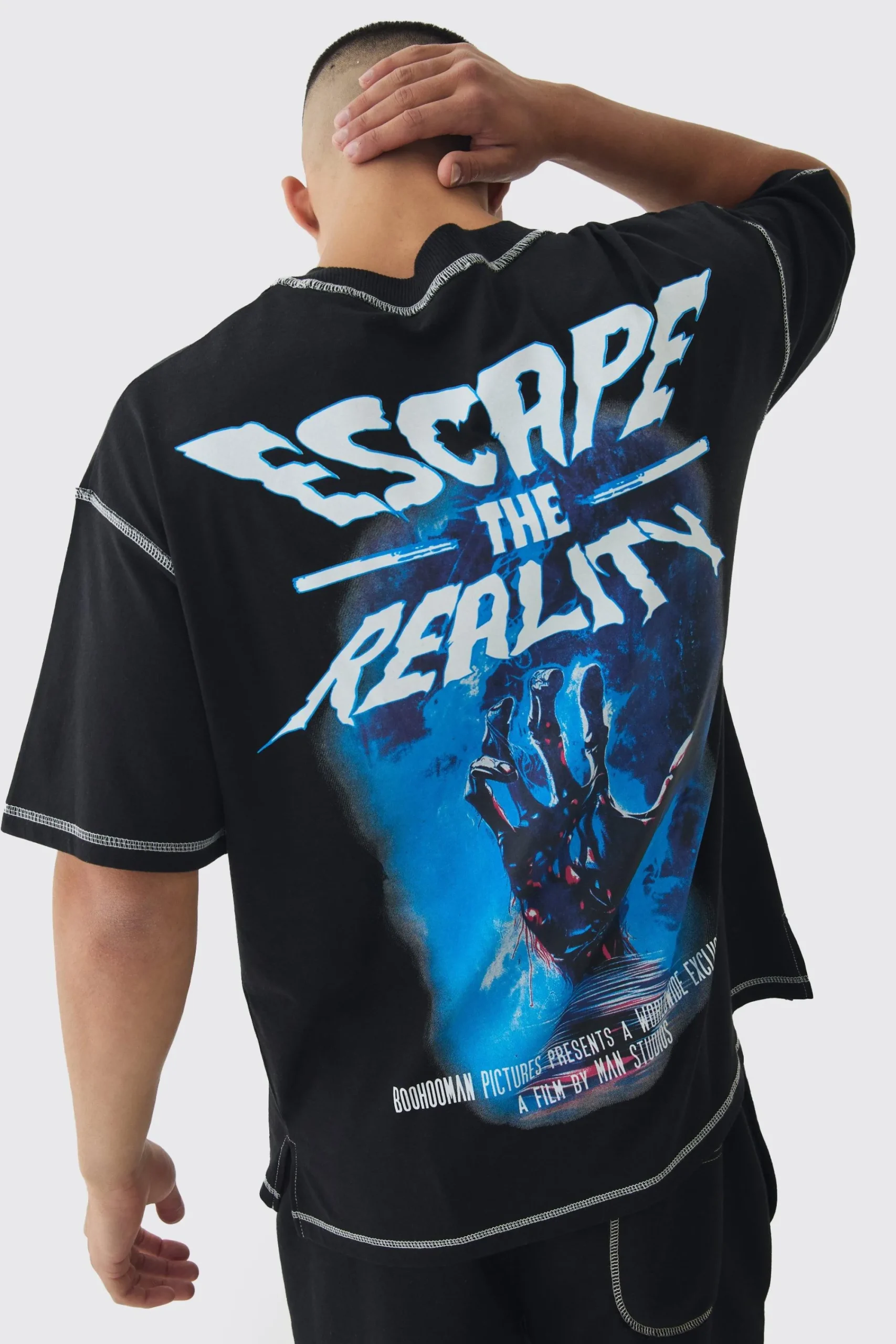 Oversized Extended Neck Contrast Stitch Graphic Print T-Shirt | UK^boohooMAN