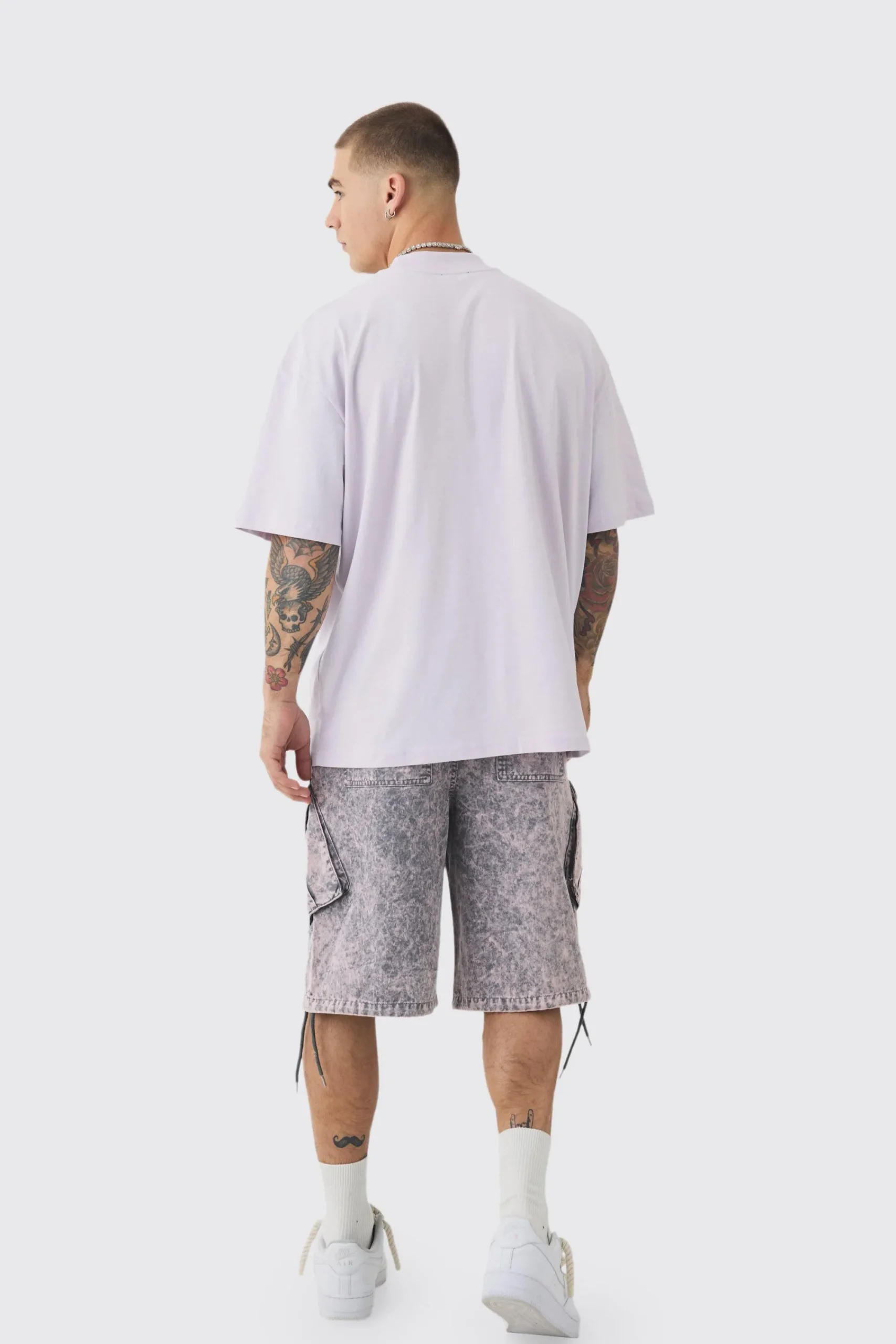 Oversized Extended Neck Edition Graphic T-shirt | UK^boohooMAN Hot