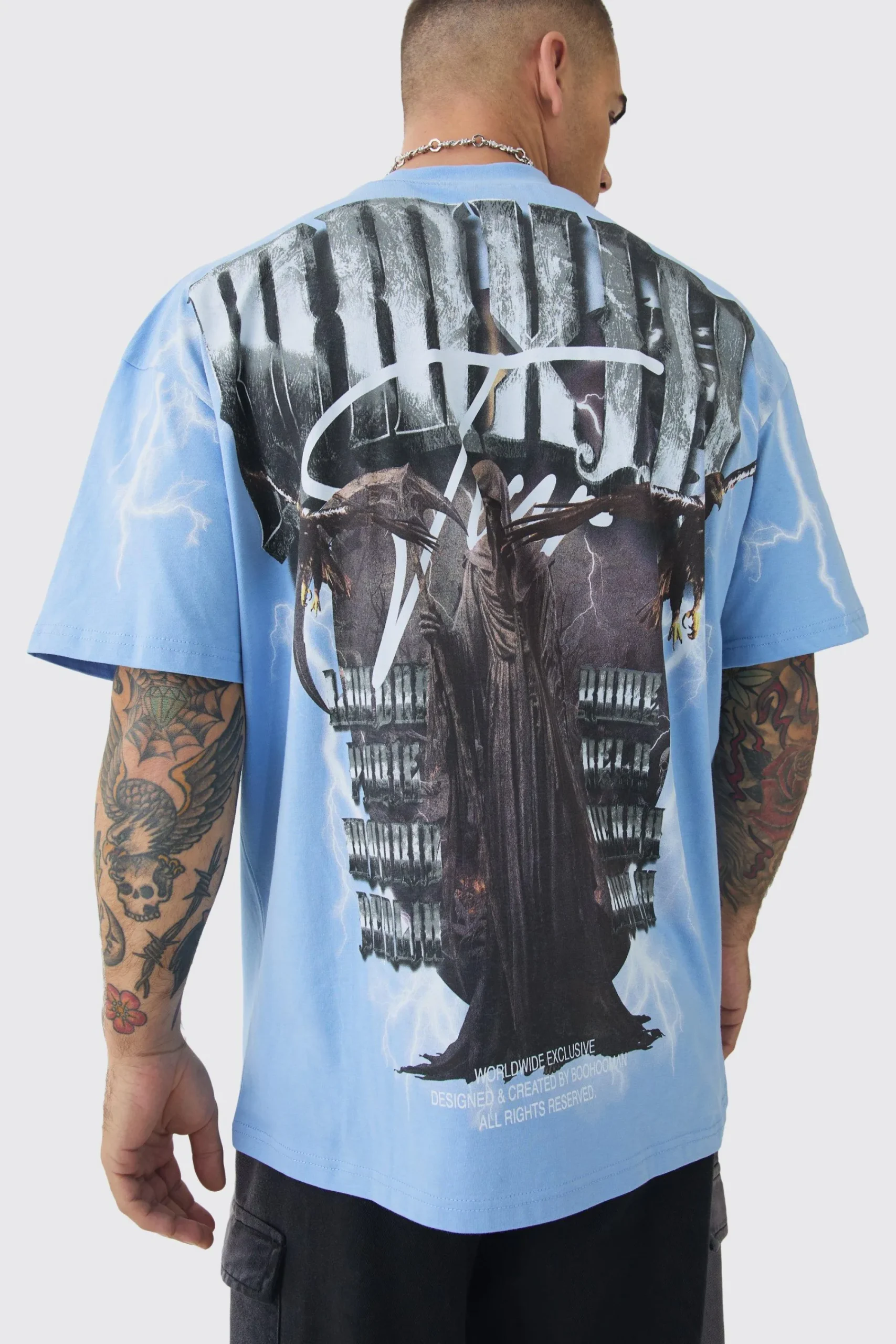 Oversized Extended Neck Extreme Over Seams Gothic Graphic T-shirt | UK^boohooMAN