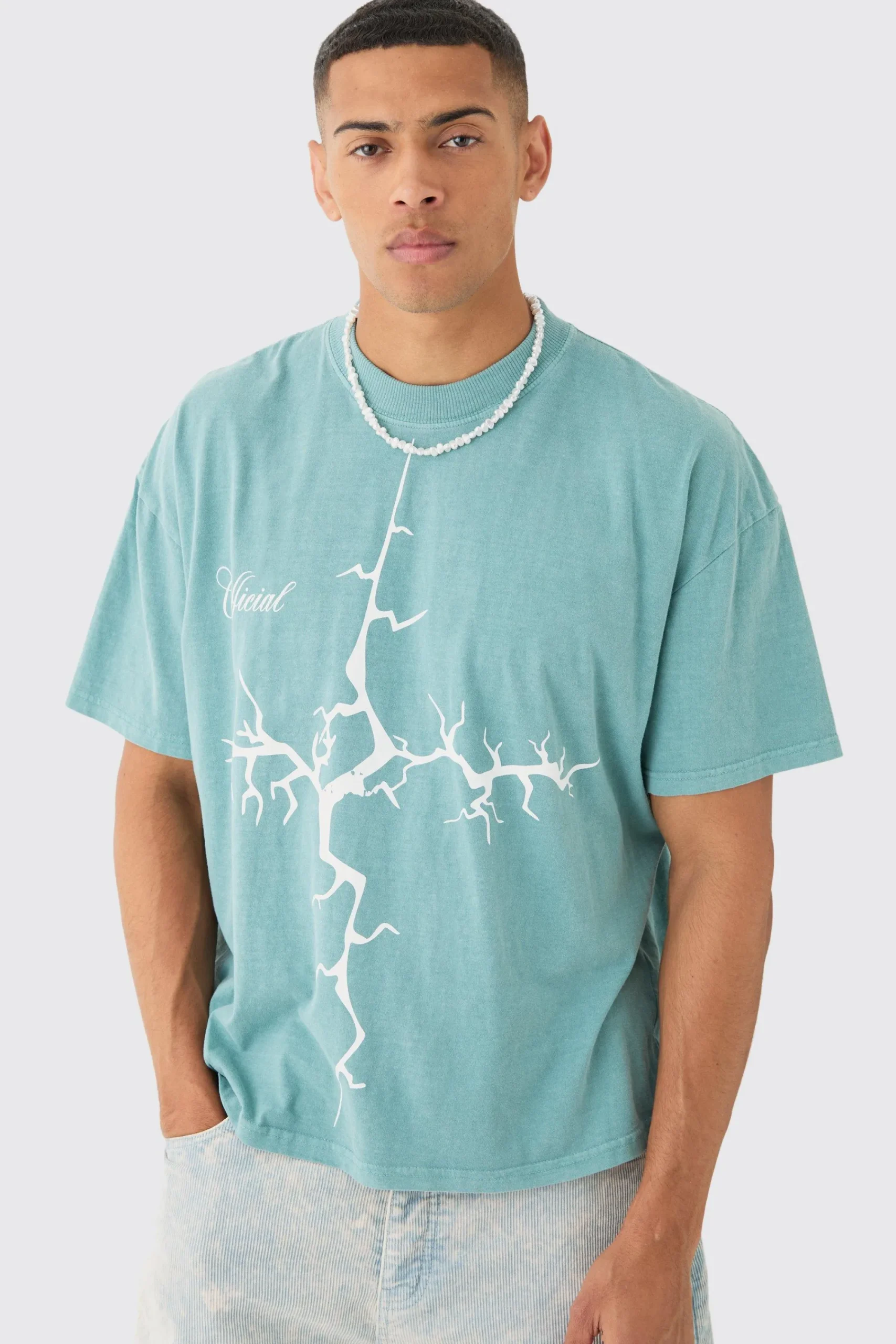 Oversized Extended Neck Gothic Cross T-shirt | UK^boohooMAN Hot