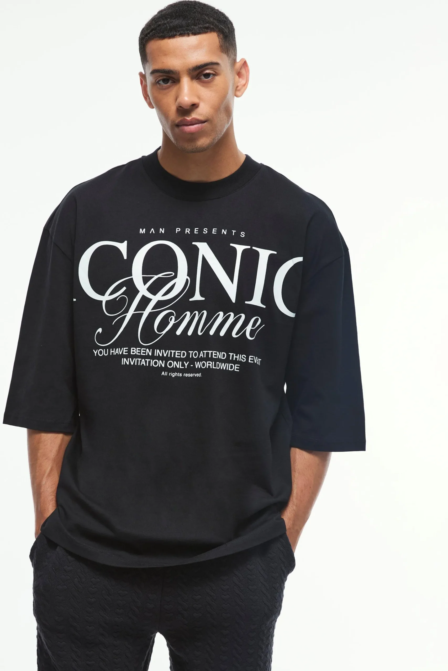 Oversized Extended Neck Gloss Iconic Print T-shirt | UK^boohooMAN Clearance