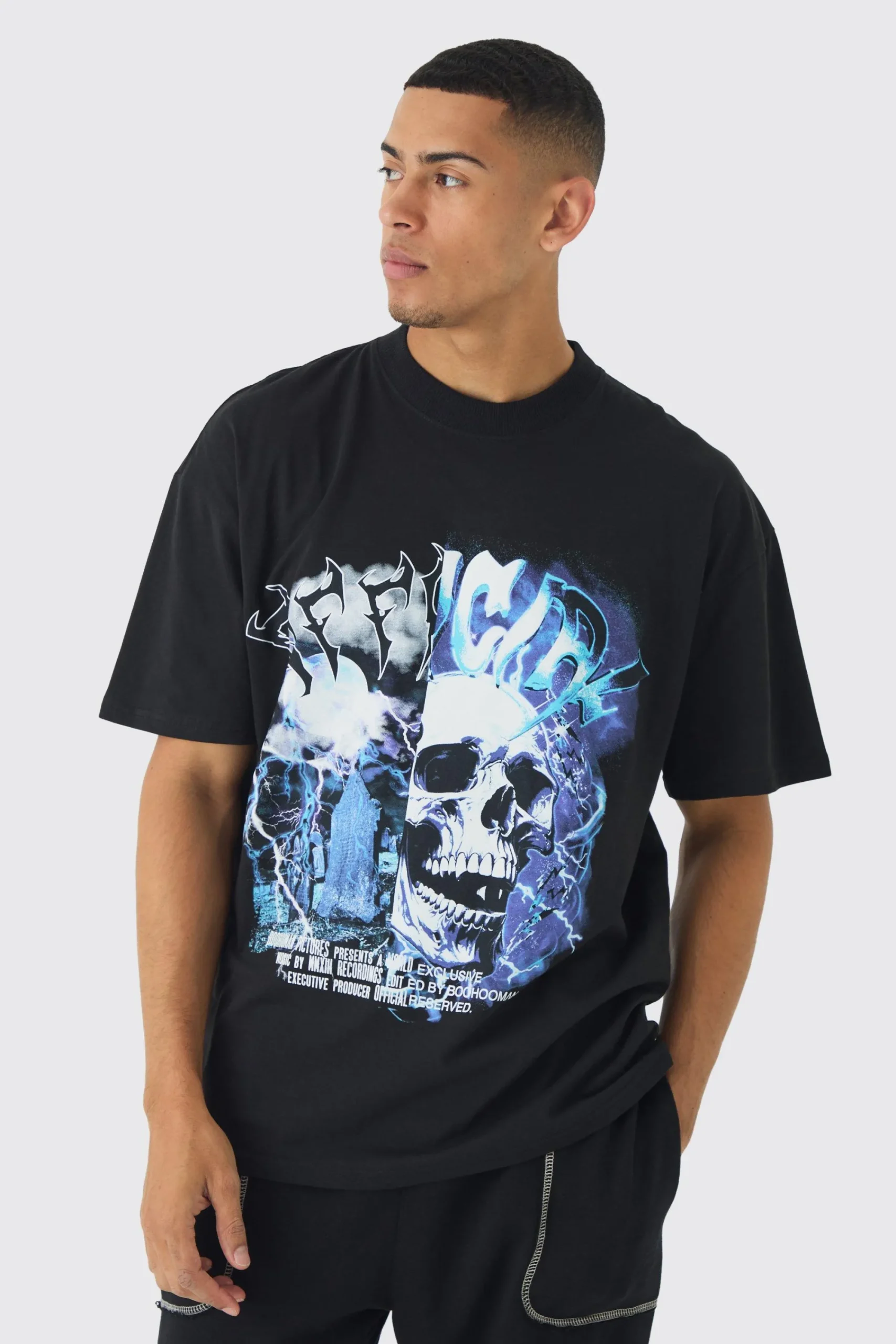 Oversized Extended Neck Gothic Print T-Shirt | UK^boohooMAN Best