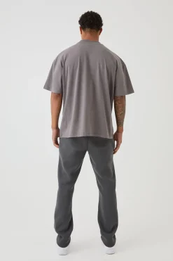 Oversized Extended Neck Heavyweight T-shirt | UK^boohooMAN Online