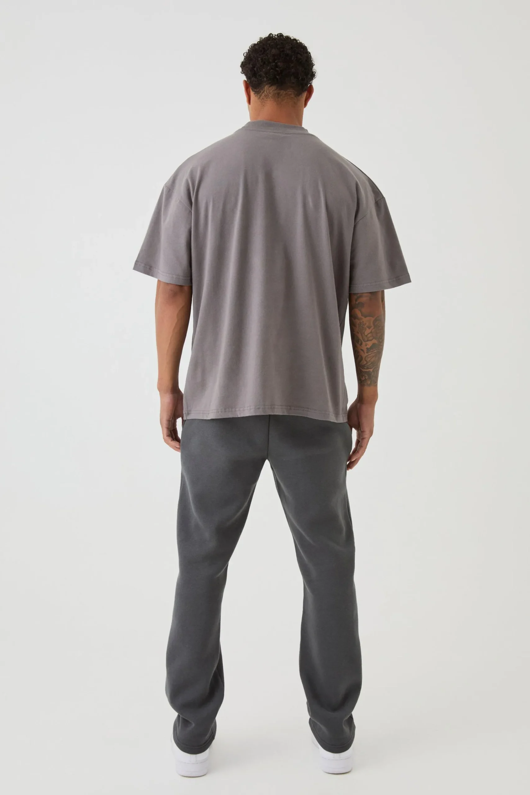 Oversized Extended Neck Heavyweight T-shirt | UK^boohooMAN Online