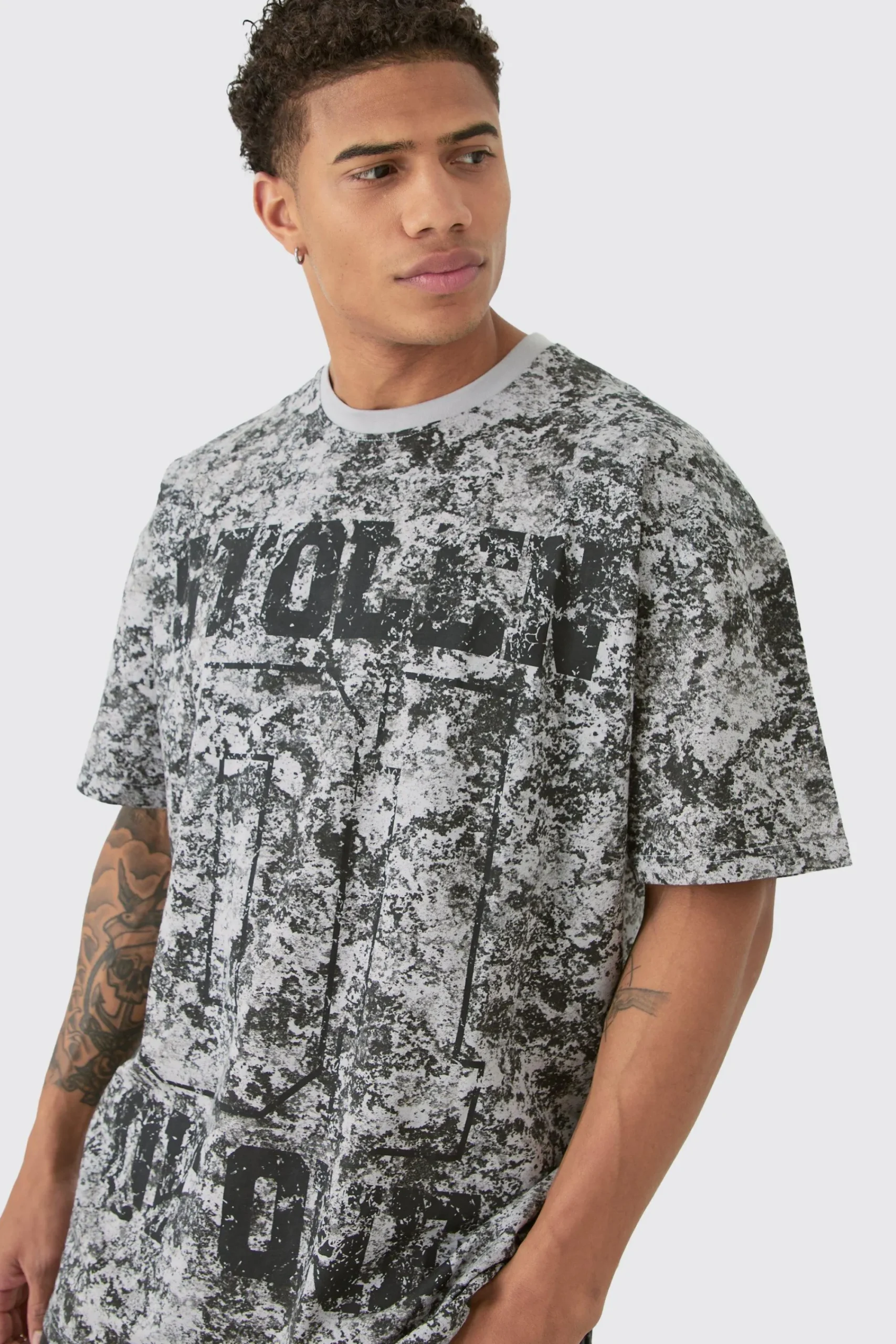 Oversized Extended Neck Homme Abstract Printed T-shirt | UK^boohooMAN Hot