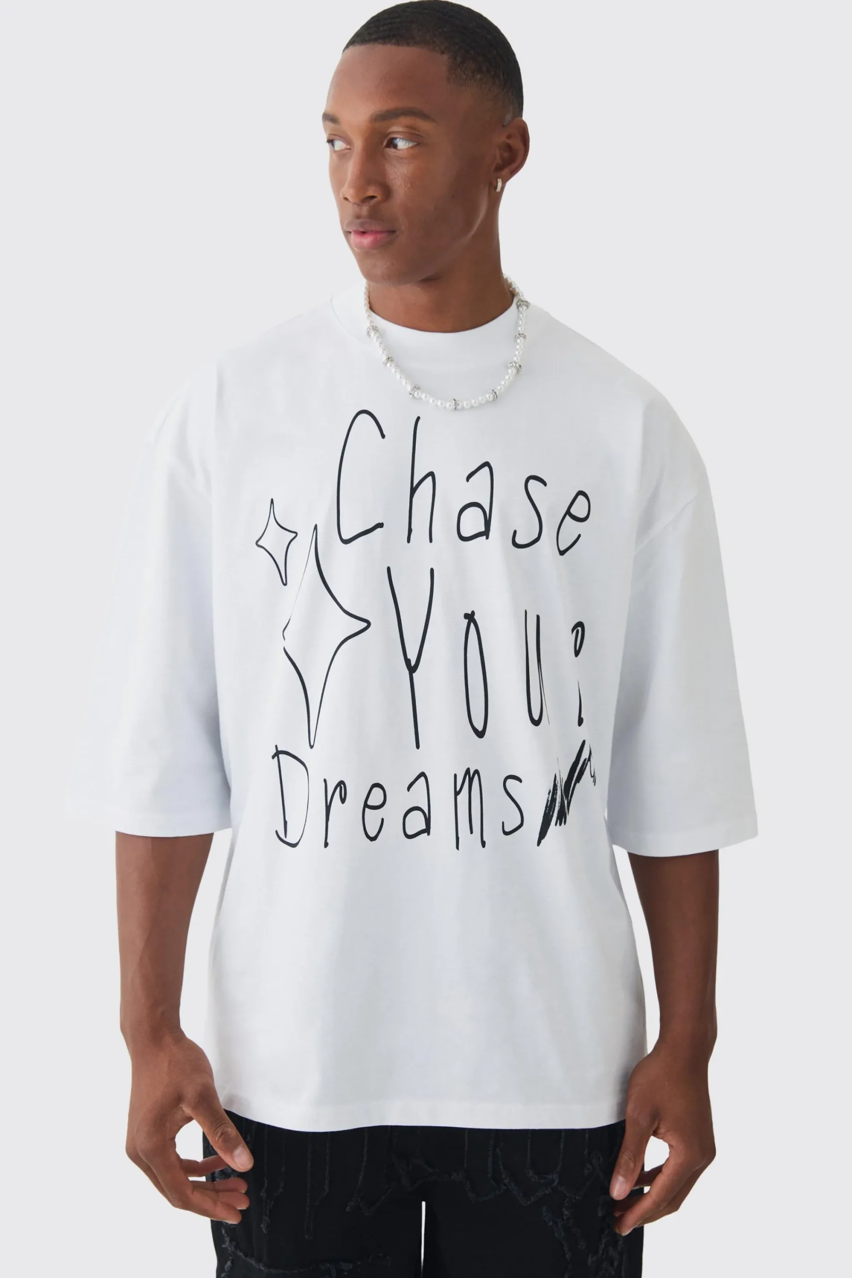 Oversized Extended Neck Heavyweight Interlock Doodle T-shirt | UK^boohooMAN Outlet