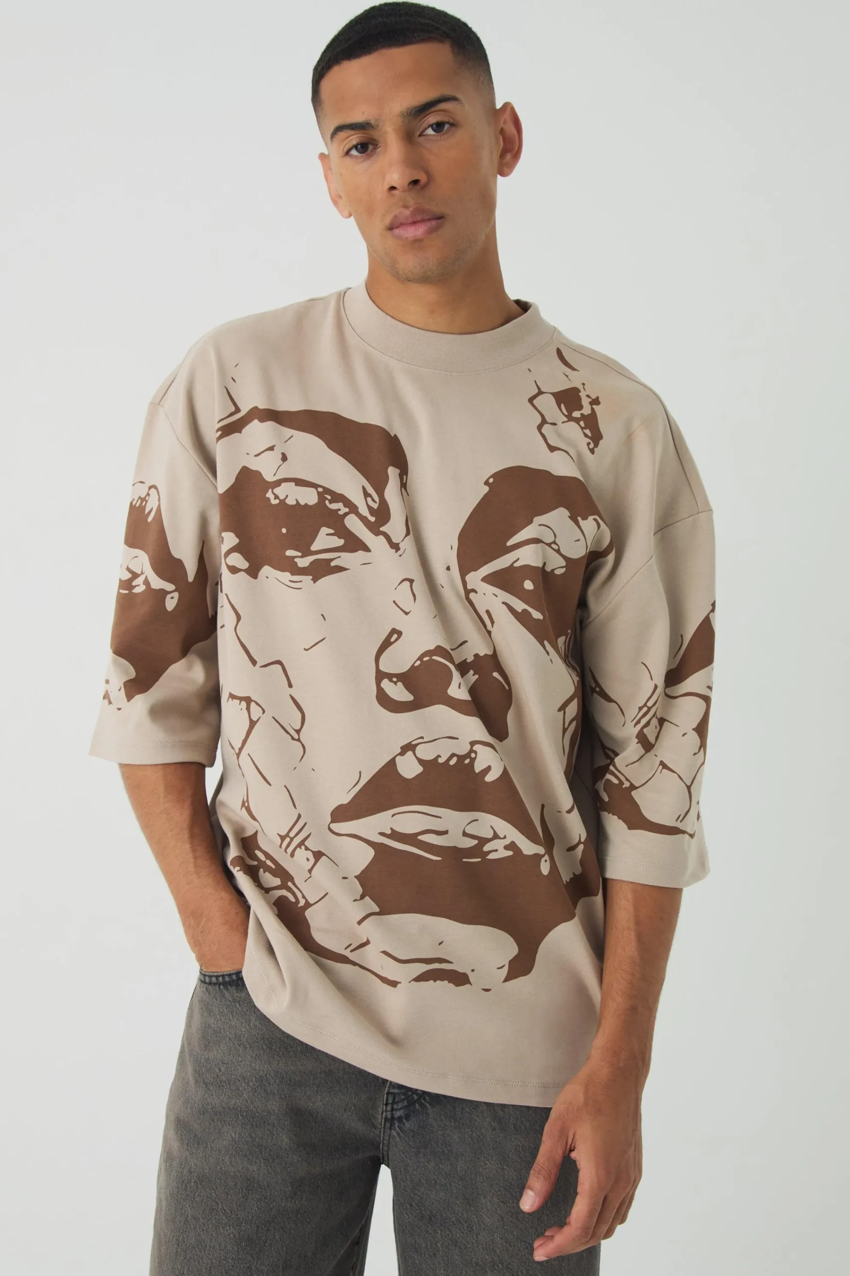 Oversized Extended Neck Heavyweight Interlock Face Print T-shirt | UK^boohooMAN Hot