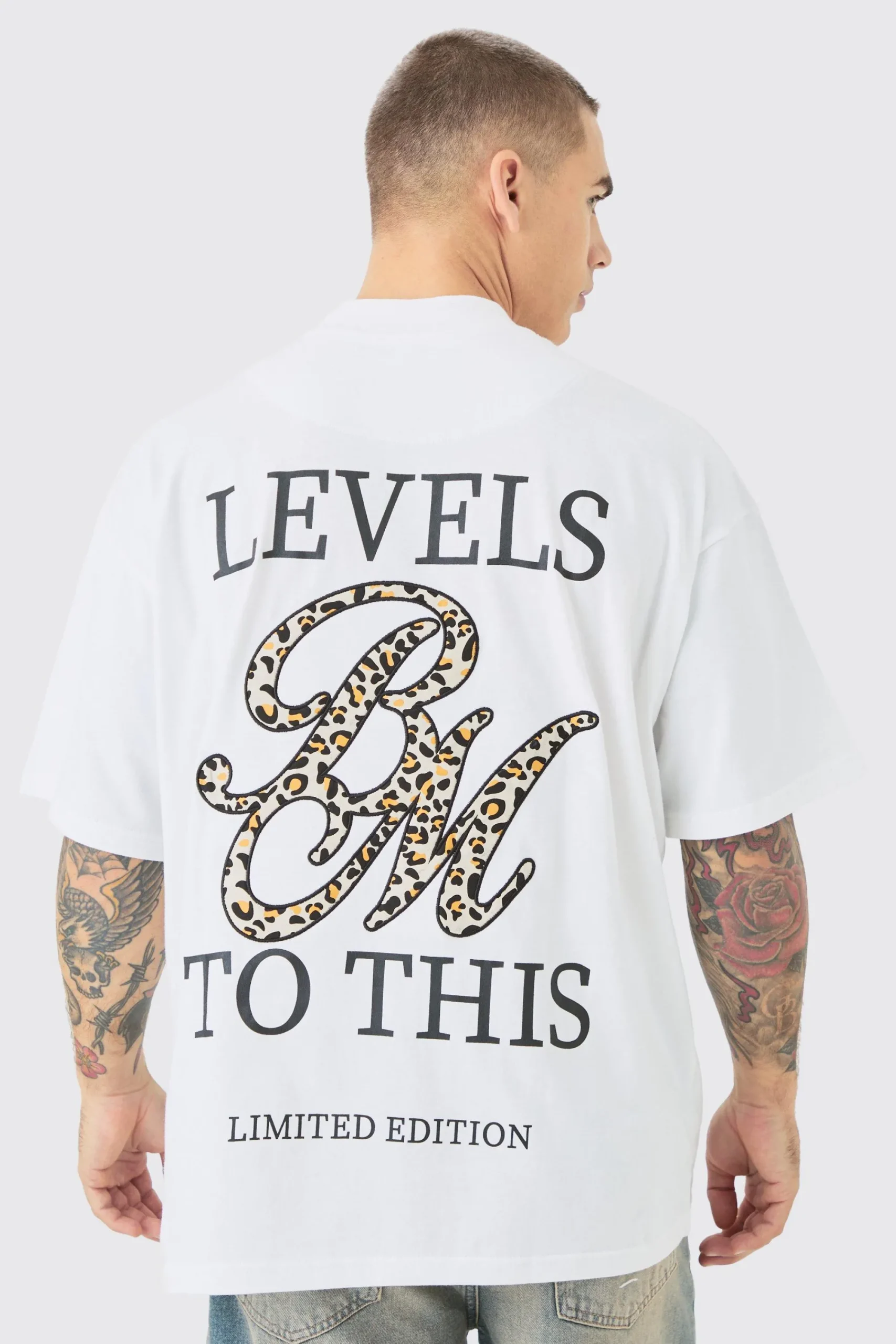 Oversized Extended Neck Heavyweight Leopard Applique T-shirt | UK^boohooMAN New