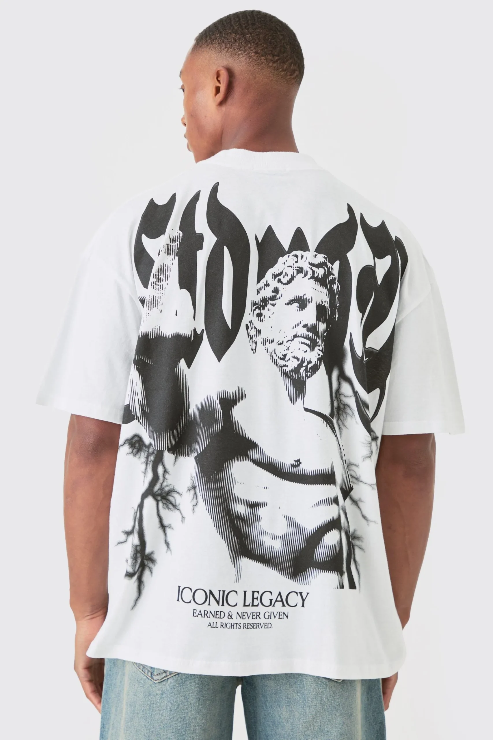 Oversized Extended Neck Large Scale Statue Print T-shirt | UK^boohooMAN New