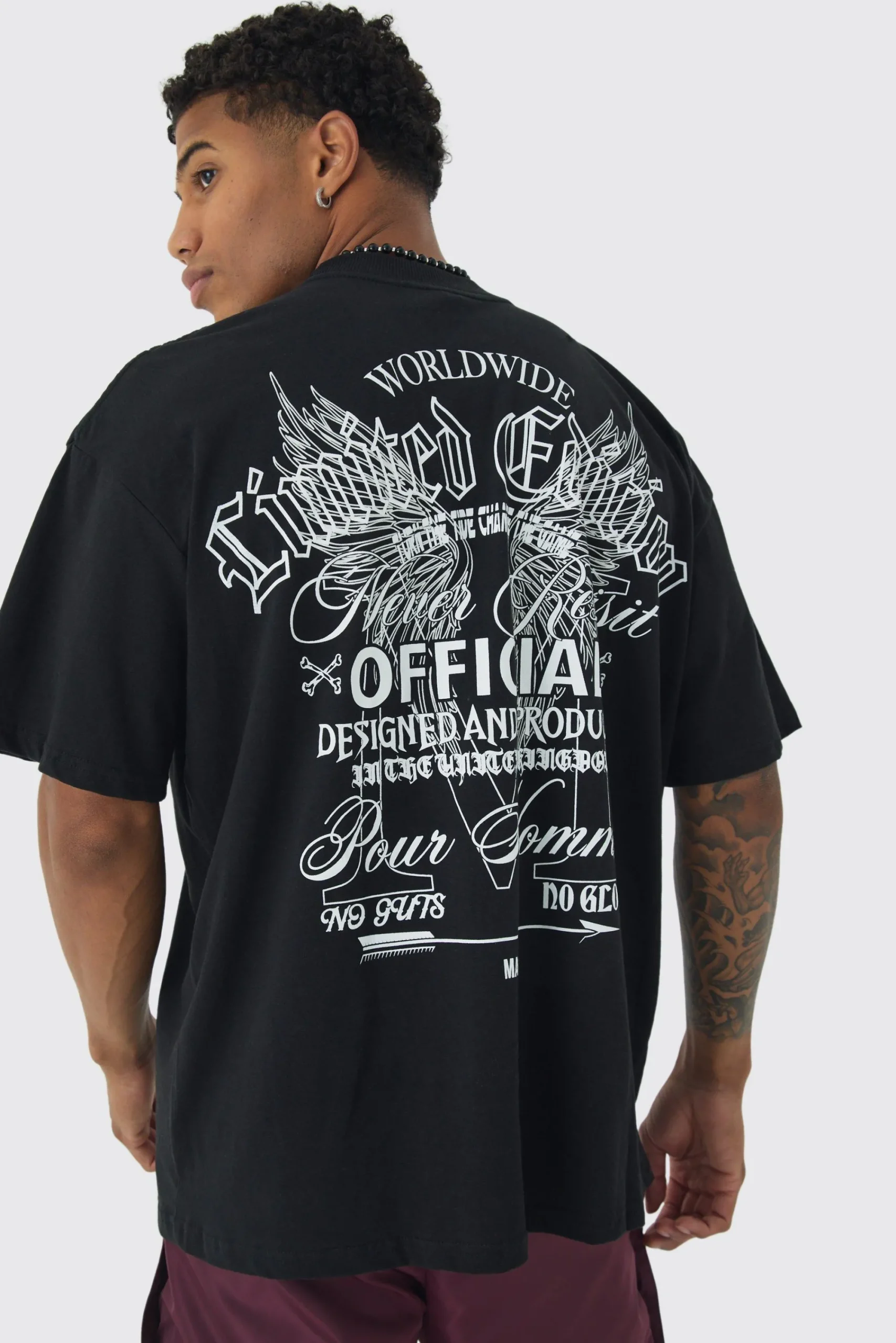 Oversized Extended Neck Limited Edition Back Print T-Shirt | UK^boohooMAN Hot