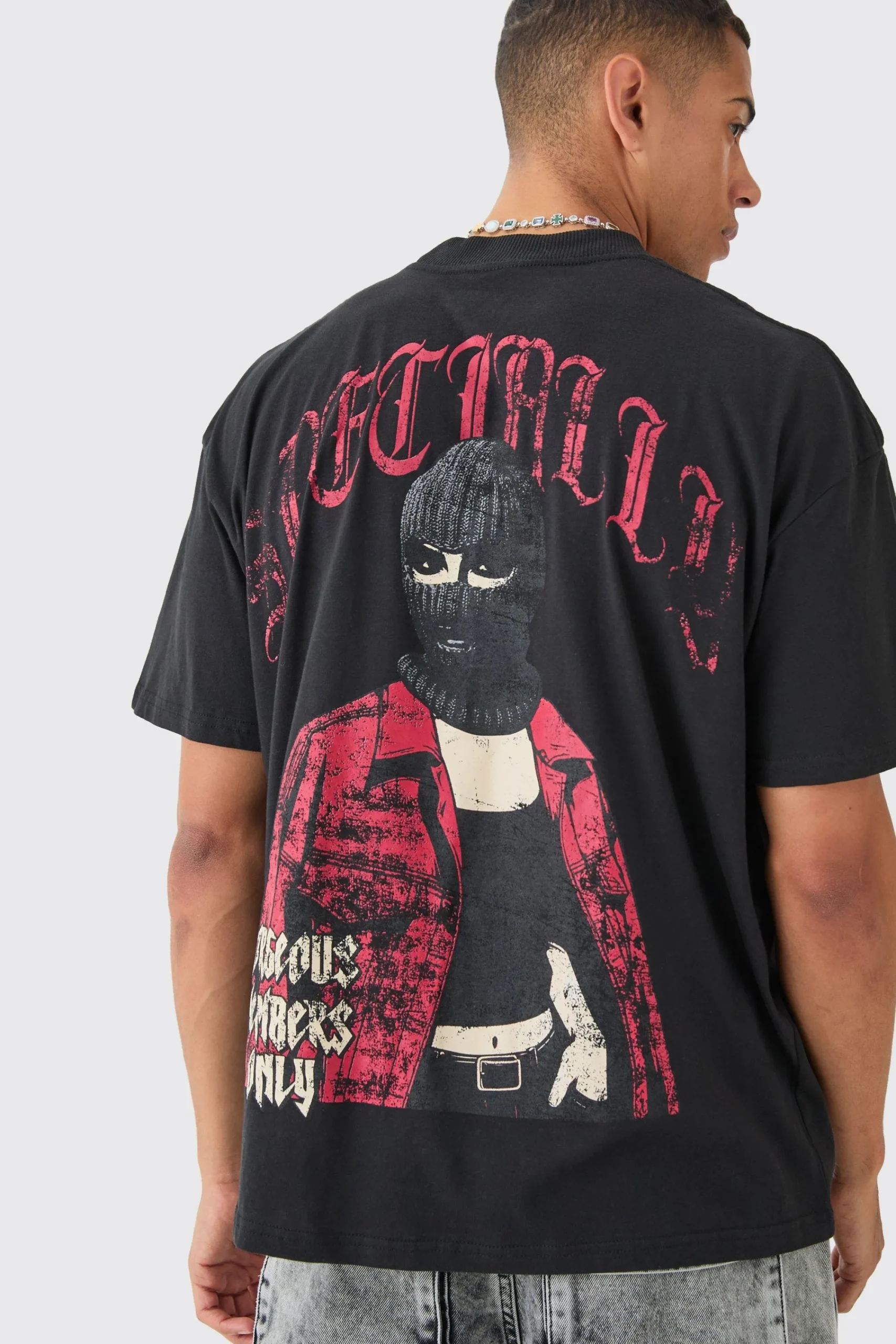 Oversized Extended Neck Mask Back Print T-shirt | UK^boohooMAN Online