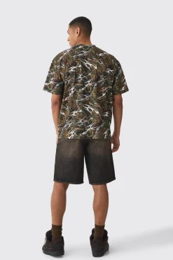 Oversized Extended Neck Printed T-shirt | UK^boohooMAN Outlet