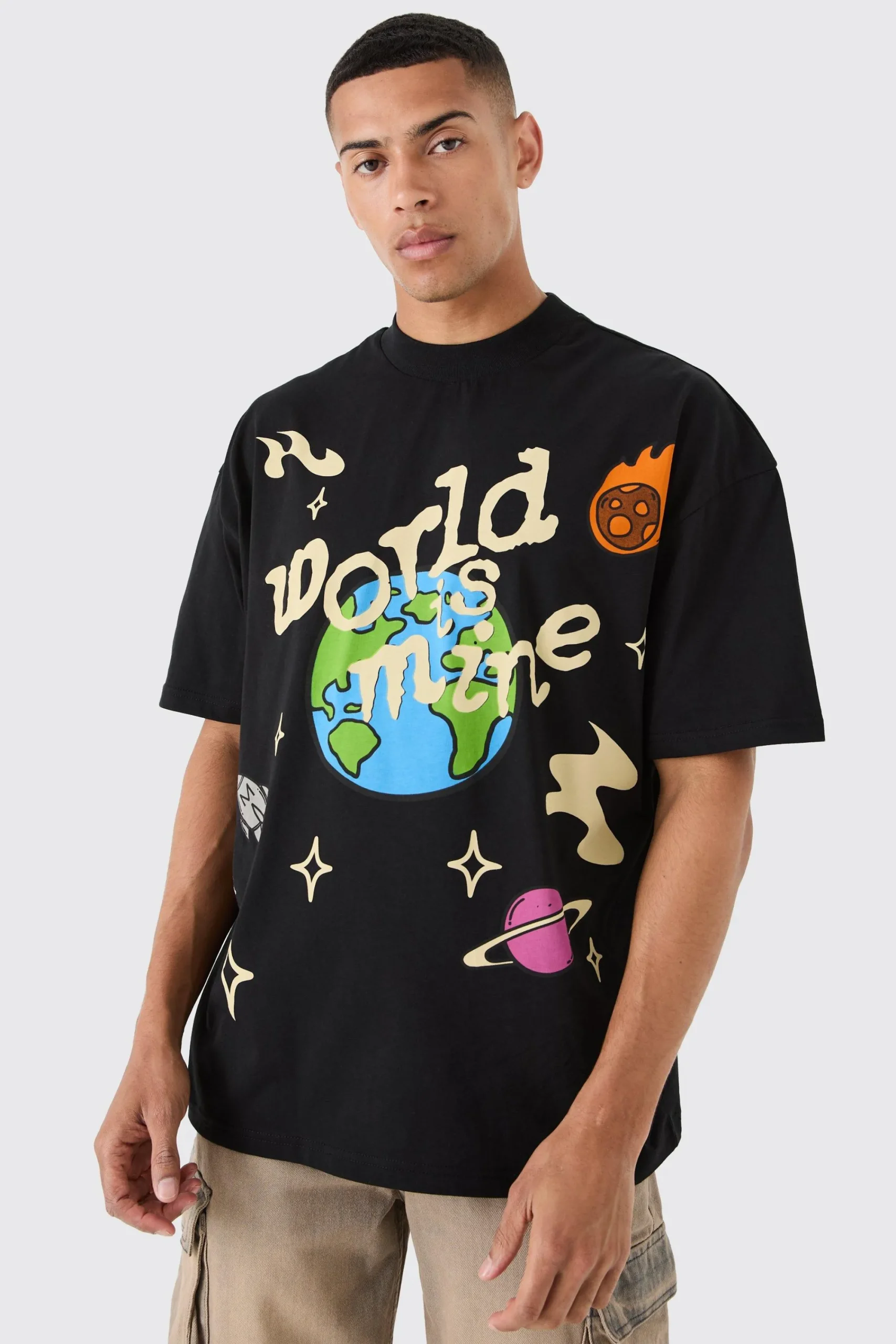 Oversized Extended Neck Space Graphic T-shirt | UK^boohooMAN Outlet