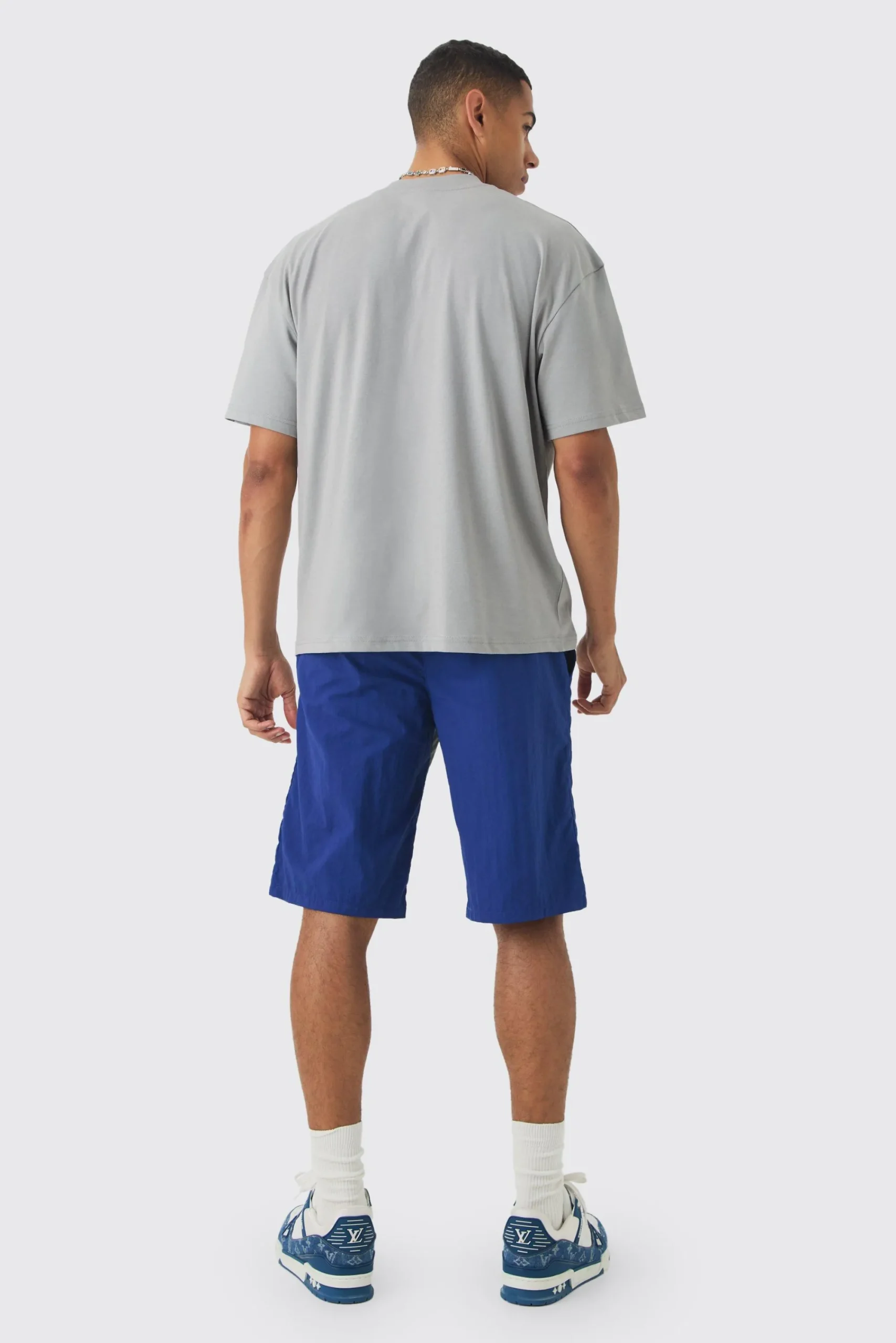 Oversized Extended Neck Space Graphic T-shirt | UK^boohooMAN Online