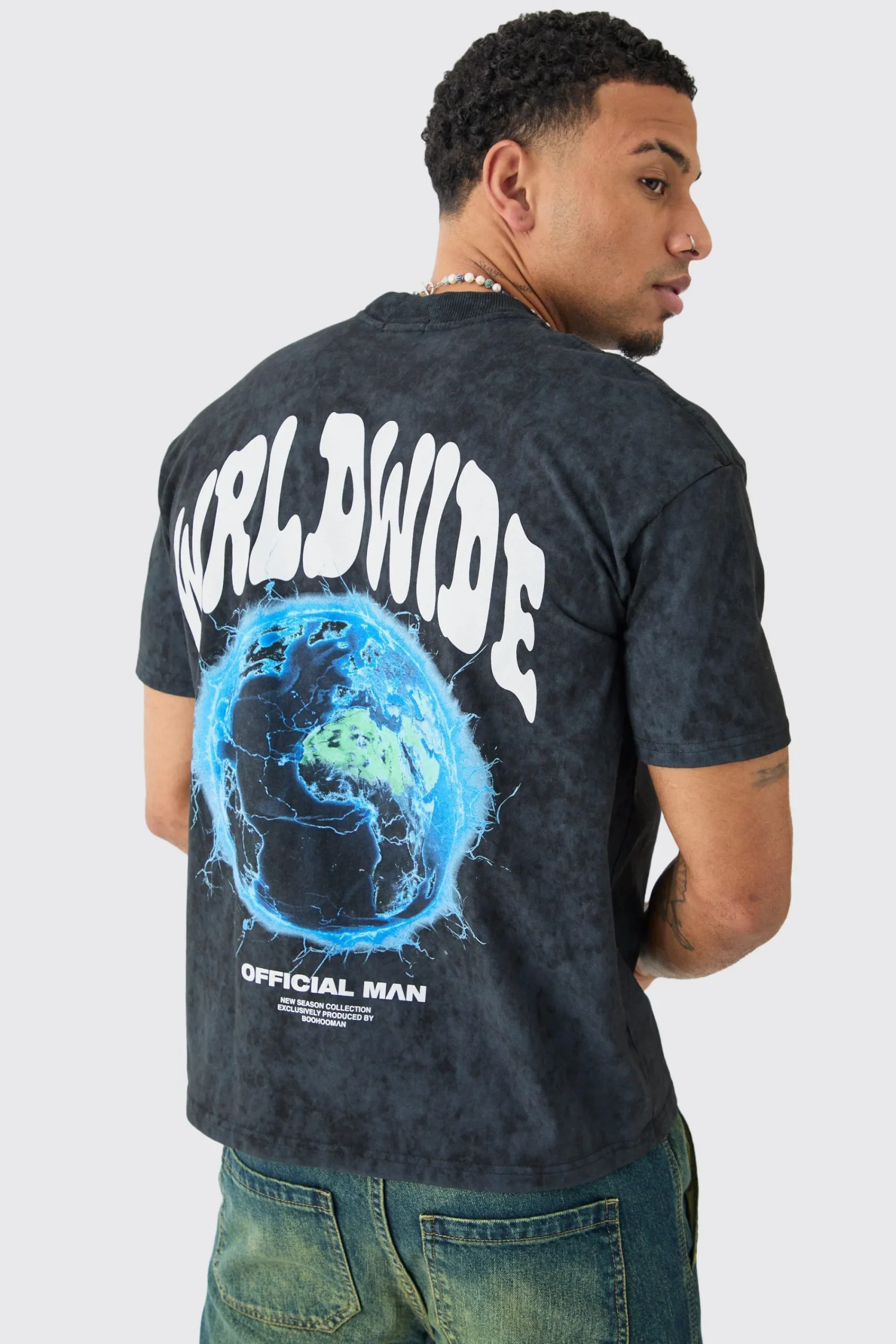 Oversized Extended Neck Worldwide Wash T-Shirt | UK^boohooMAN Discount