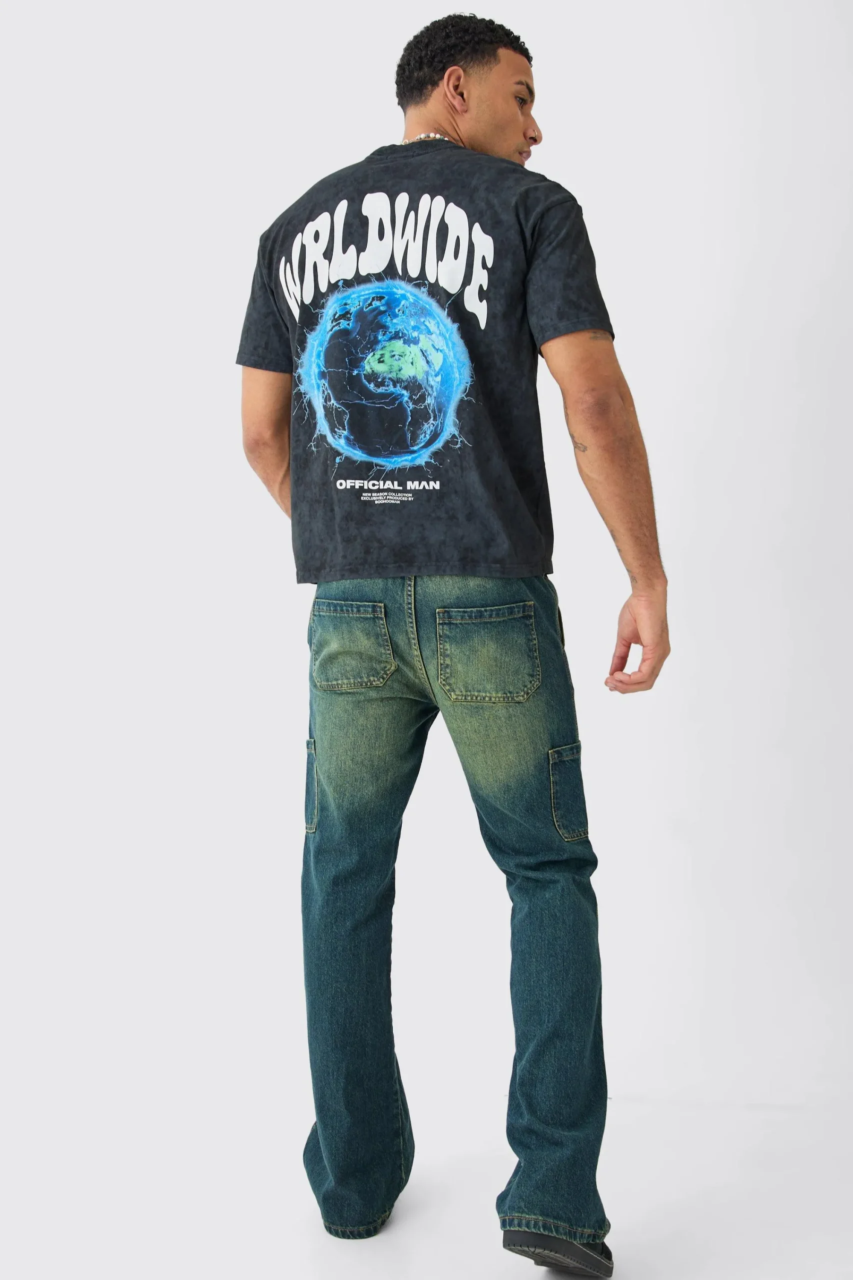 Oversized Extended Neck Worldwide Wash T-Shirt | UK^boohooMAN Discount