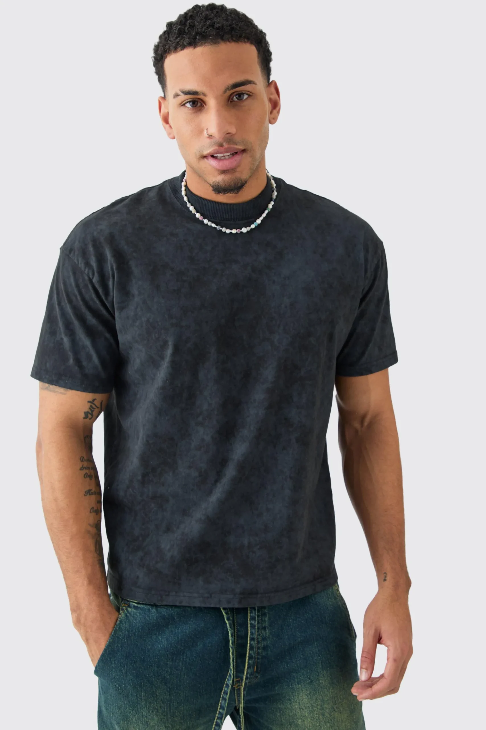 Oversized Extended Neck Worldwide Wash T-Shirt | UK^boohooMAN Discount