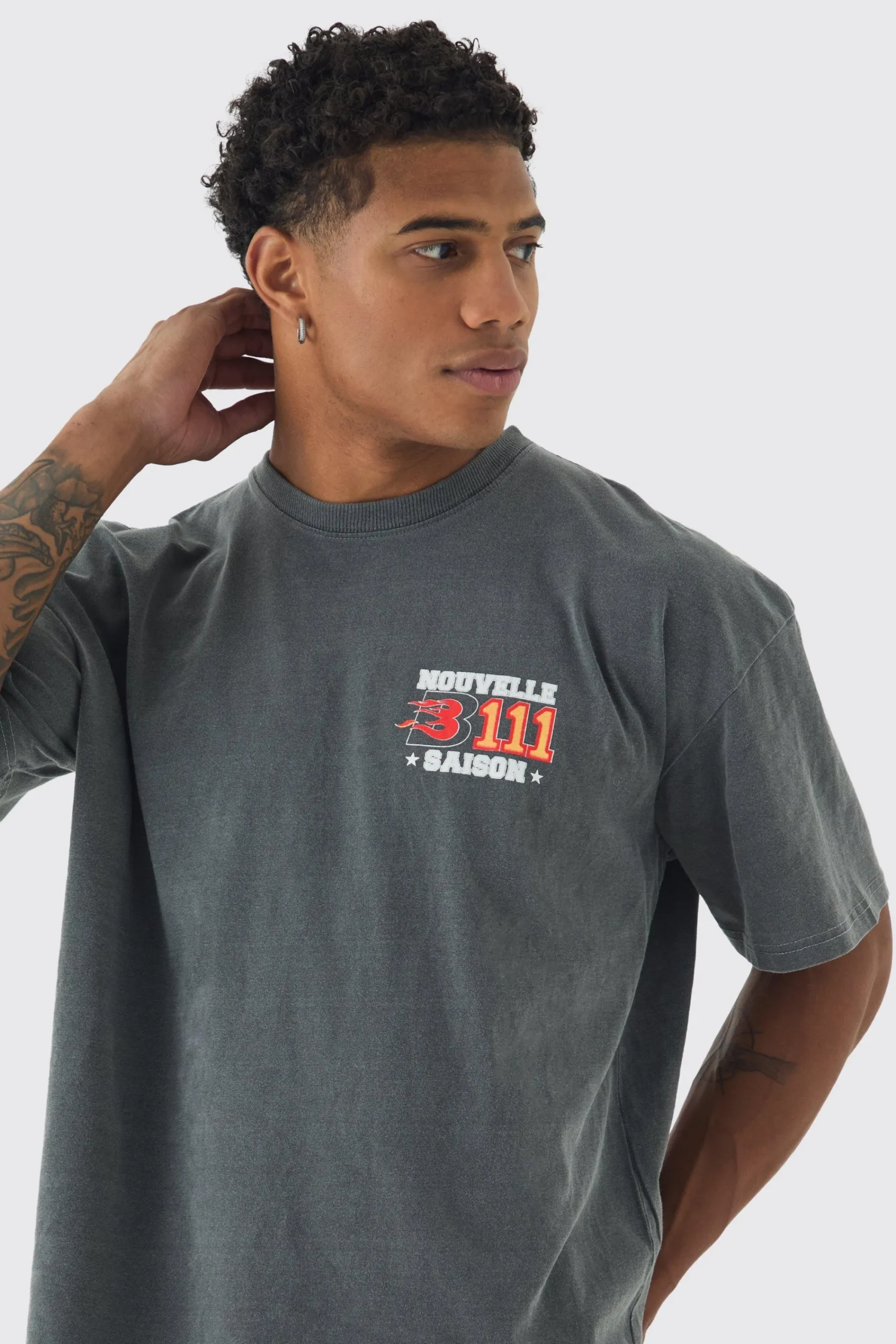 Oversized Extended Neck Washed Varsity Print T-Shirt | UK^boohooMAN Online