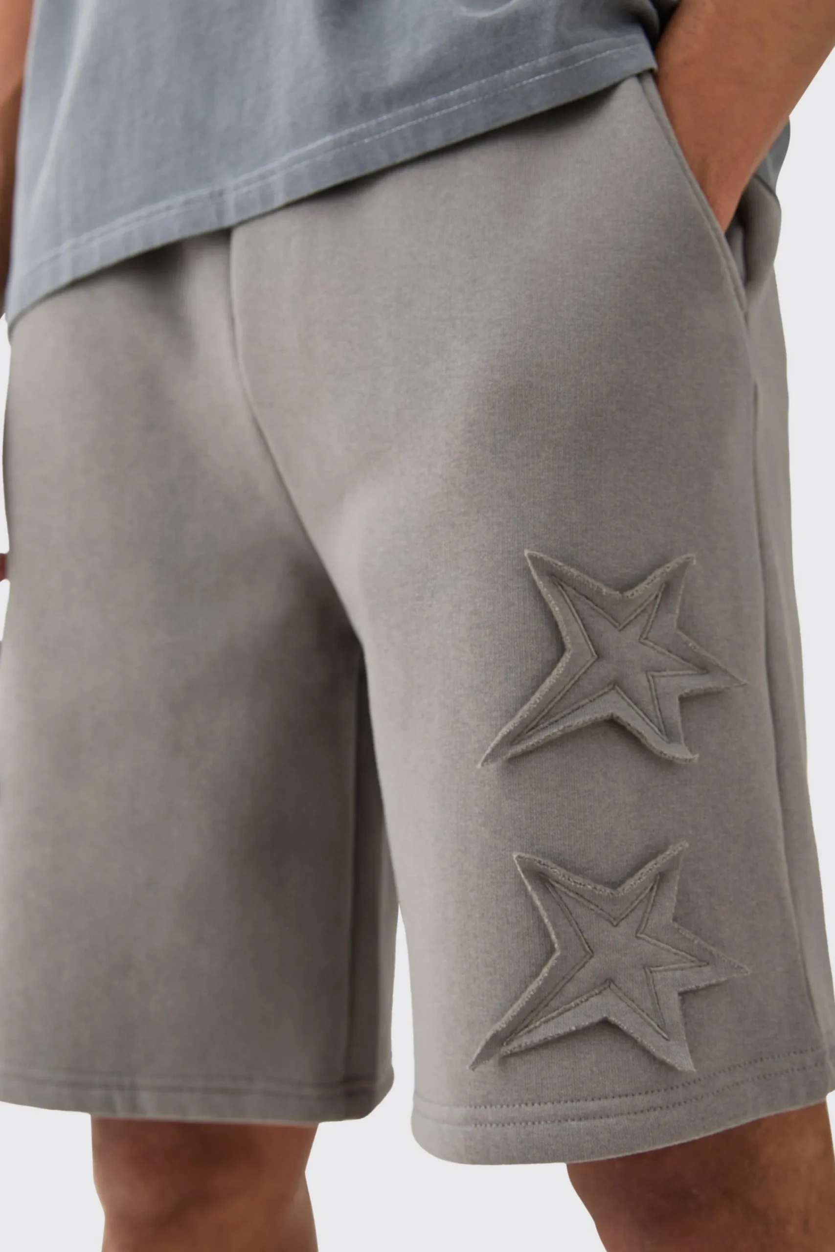 boohooMAN Oversized Fit Star Applique Shorts | UK| Shorts