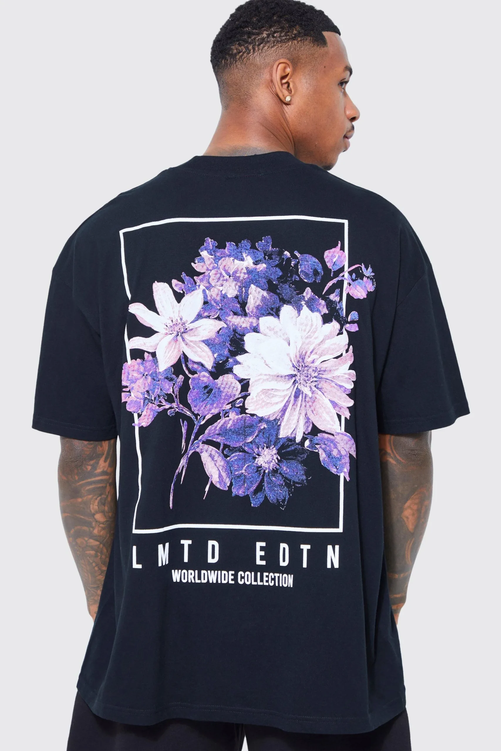 Oversized Floral Back Graphic T-shirt | UK^boohooMAN Online