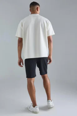 Oversized Floral Line Drawing Scuba T-shirt | UK^boohooMAN Online