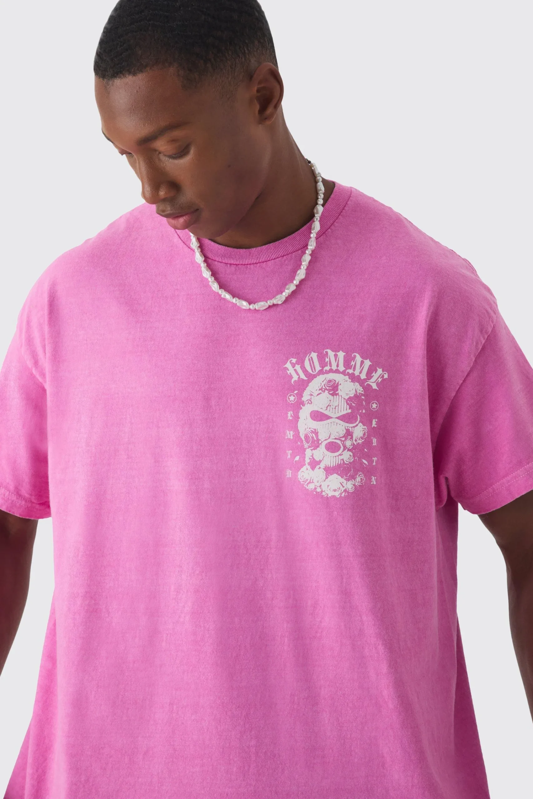 Oversized Floral Mask Graphic Wash T-shirt | UK^boohooMAN Clearance