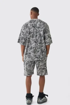 Oversized Football Official Abstract Printed T-shirt | UK^boohooMAN Online