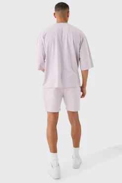 Oversized Half Sleeve Graffiti Paint Splatter T-shirt | UK^boohooMAN New