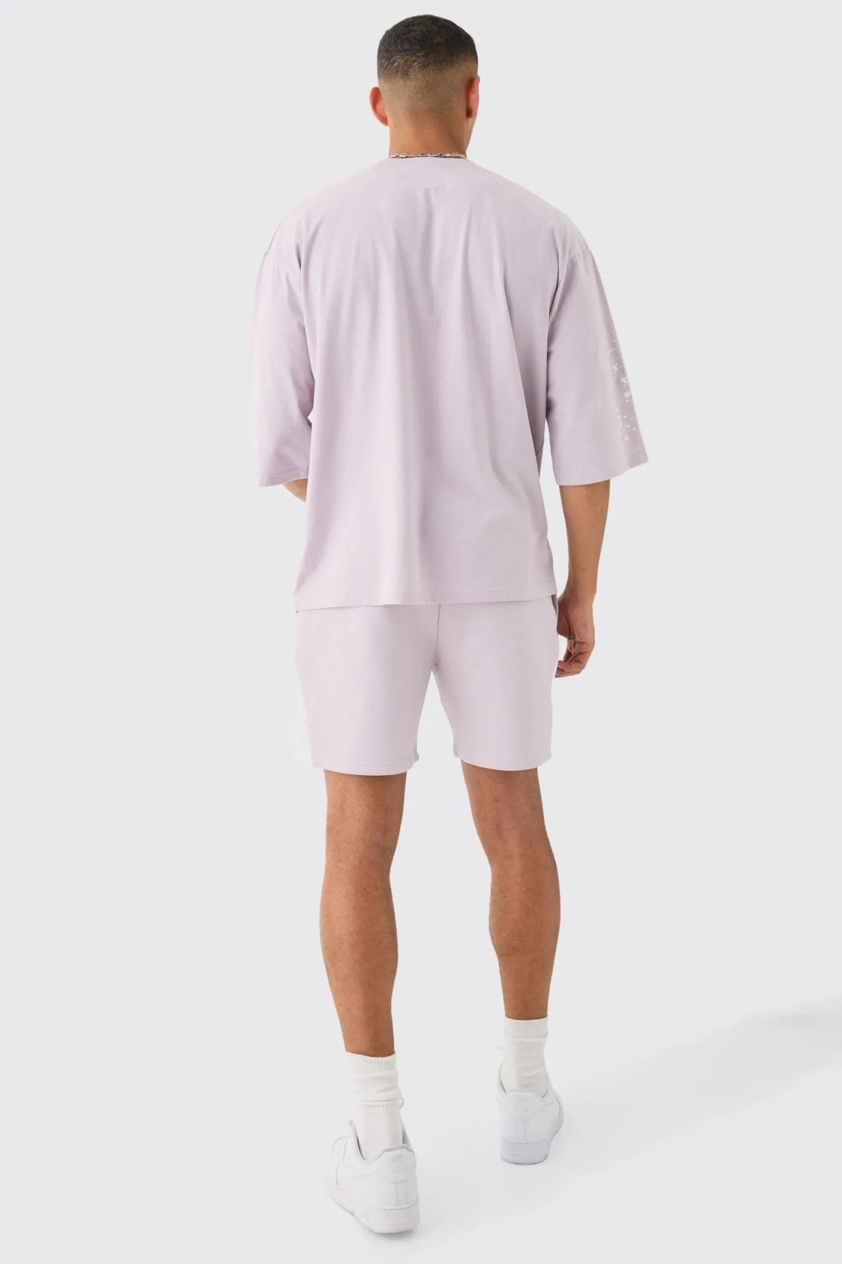 Oversized Half Sleeve Graffiti Paint Splatter T-shirt | UK^boohooMAN New