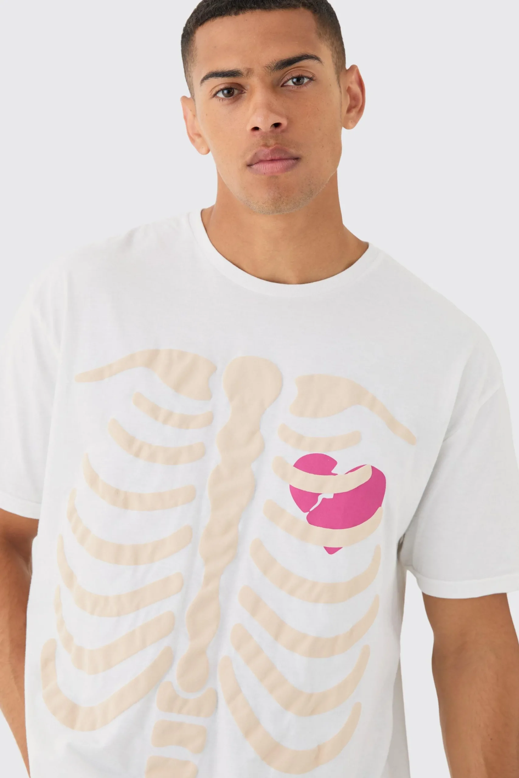 Oversized Heart Breaker Puff Print T-shirt | UK^boohooMAN New