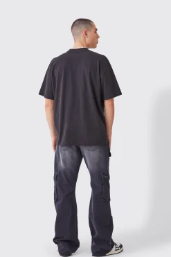 Oversized Heavyweight Mask Graphic T-shirt | UK^boohooMAN New