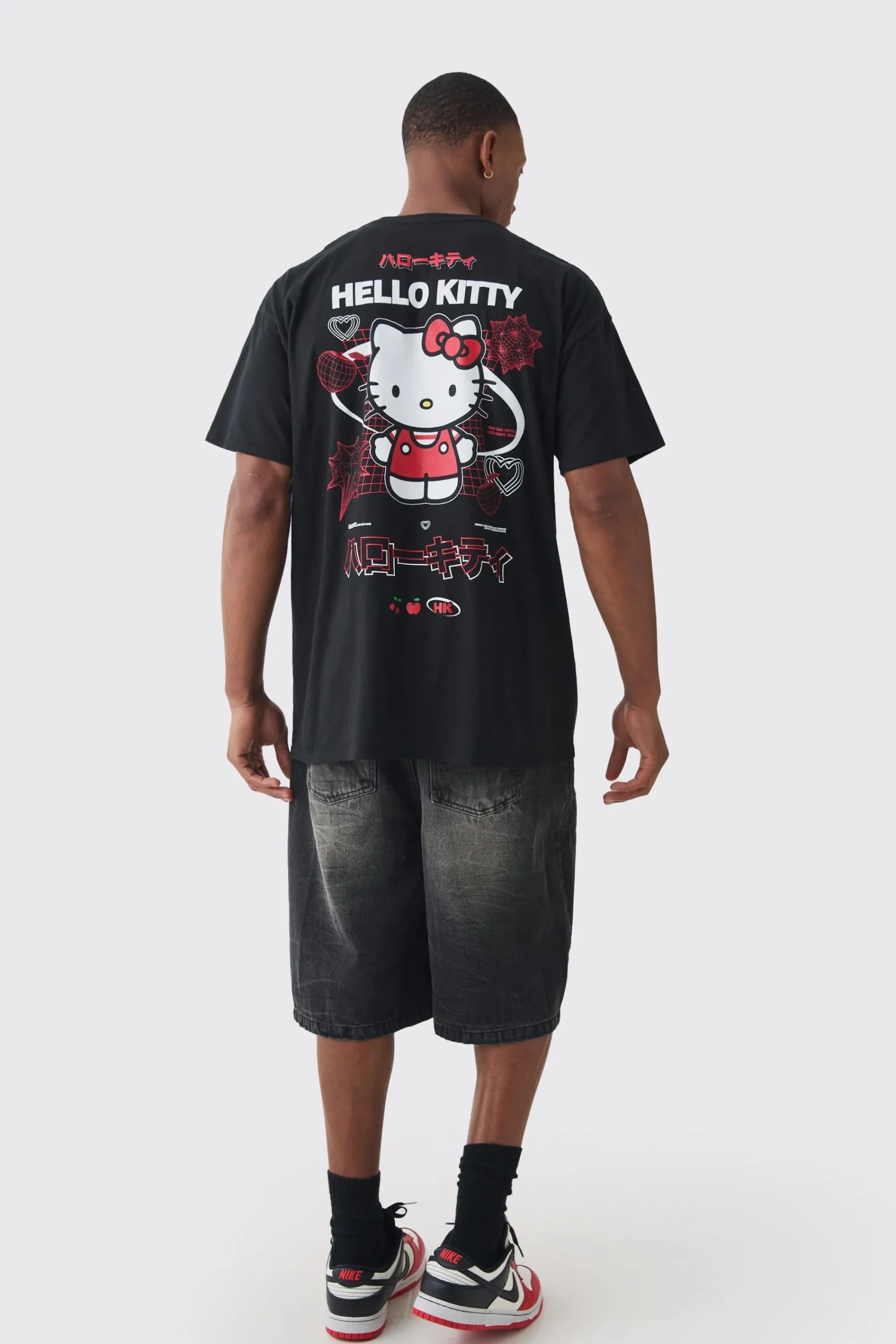Oversized Hello Kitty License Print T-shirt | UK^boohooMAN New