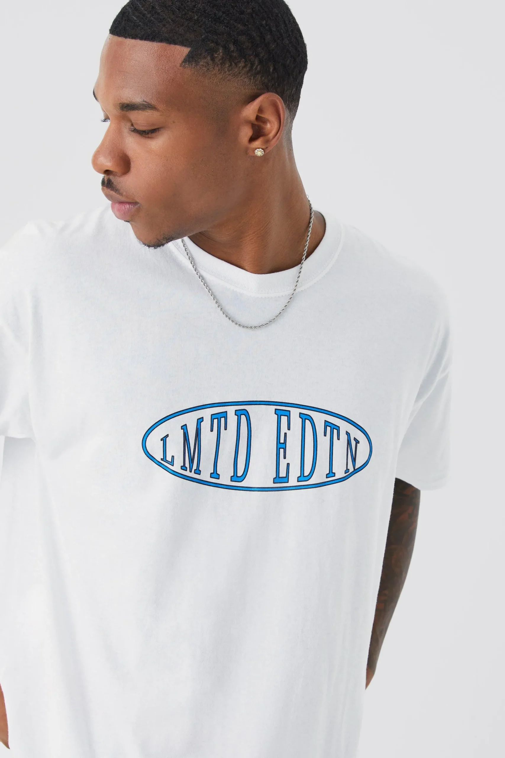 Oversized Limited Edition Graphic T-shirt | UK^boohooMAN Hot