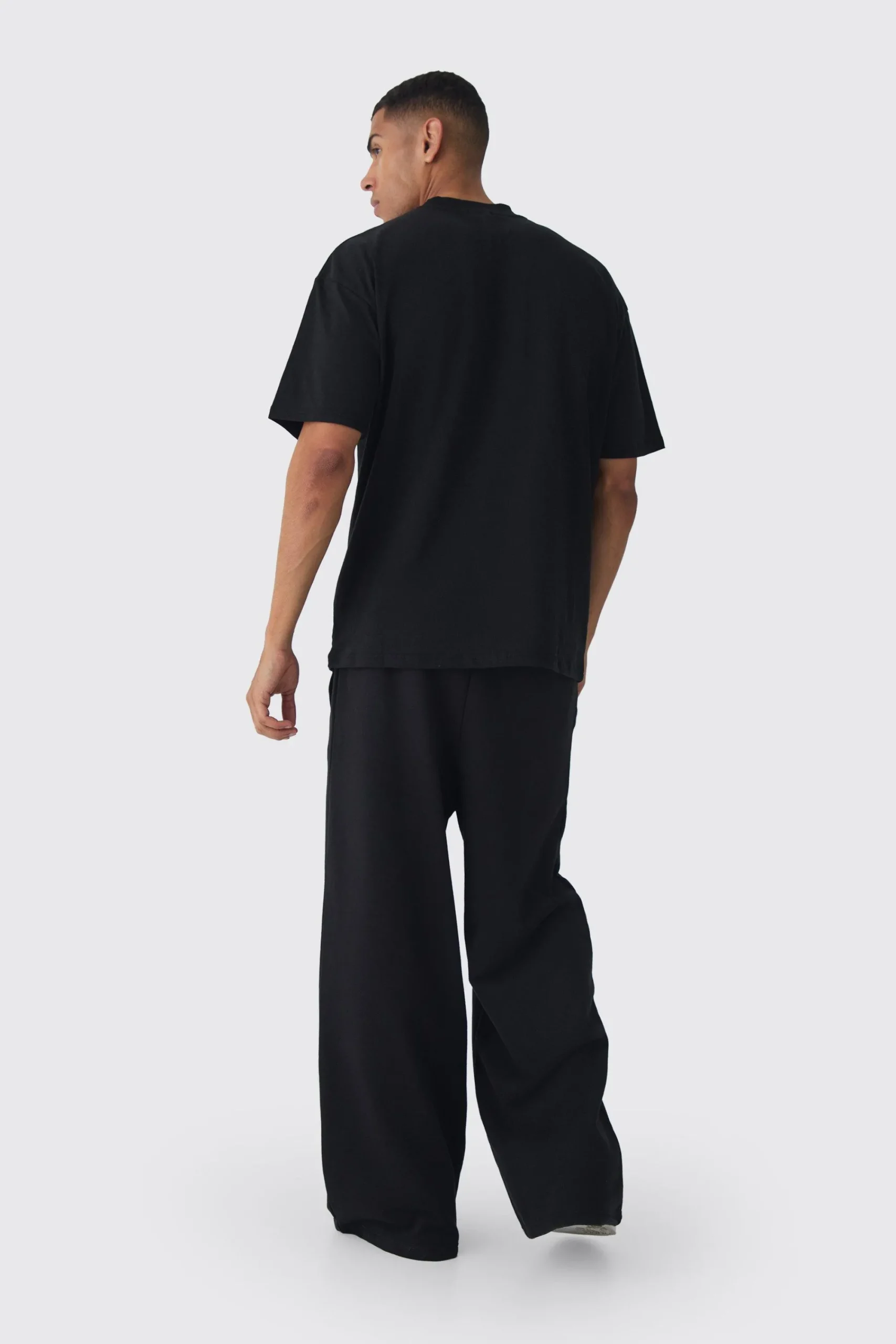 Oversized Limited Edition Heavyweight T-shirt | UK^boohooMAN Best