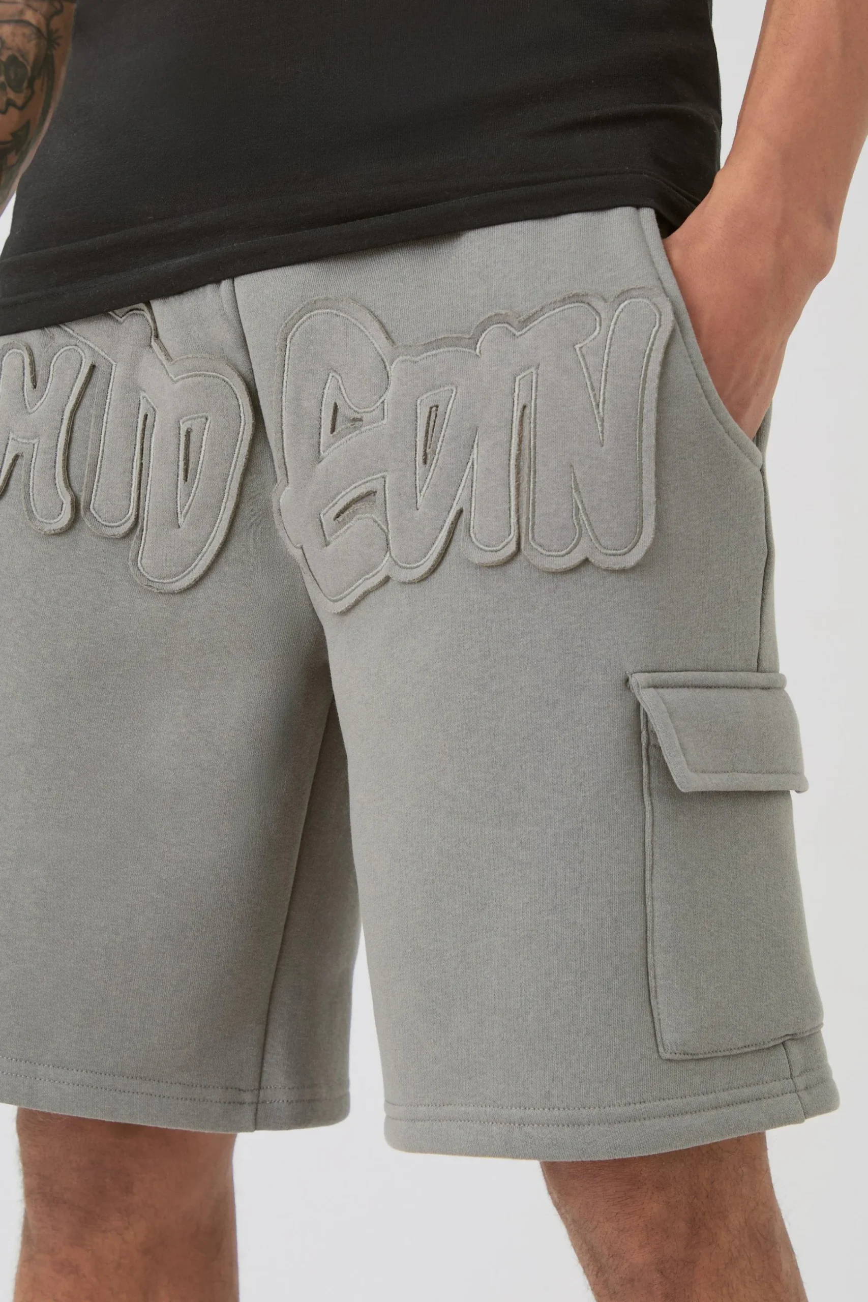 boohooMAN Oversized Limited Edition Applique Cargo Shorts | UK| Shorts