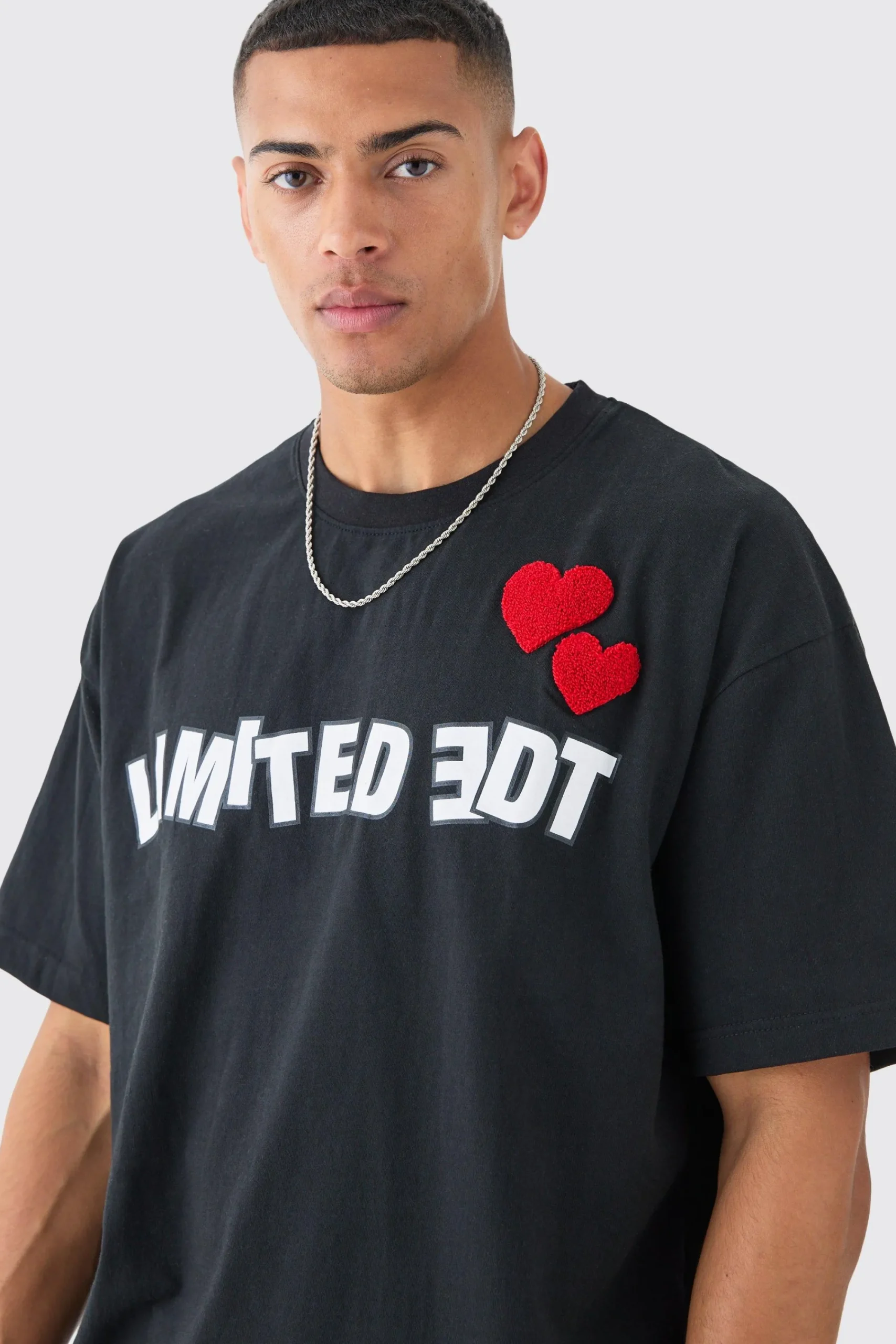 Oversized Limited Edition Heart T-shirt | UK^boohooMAN