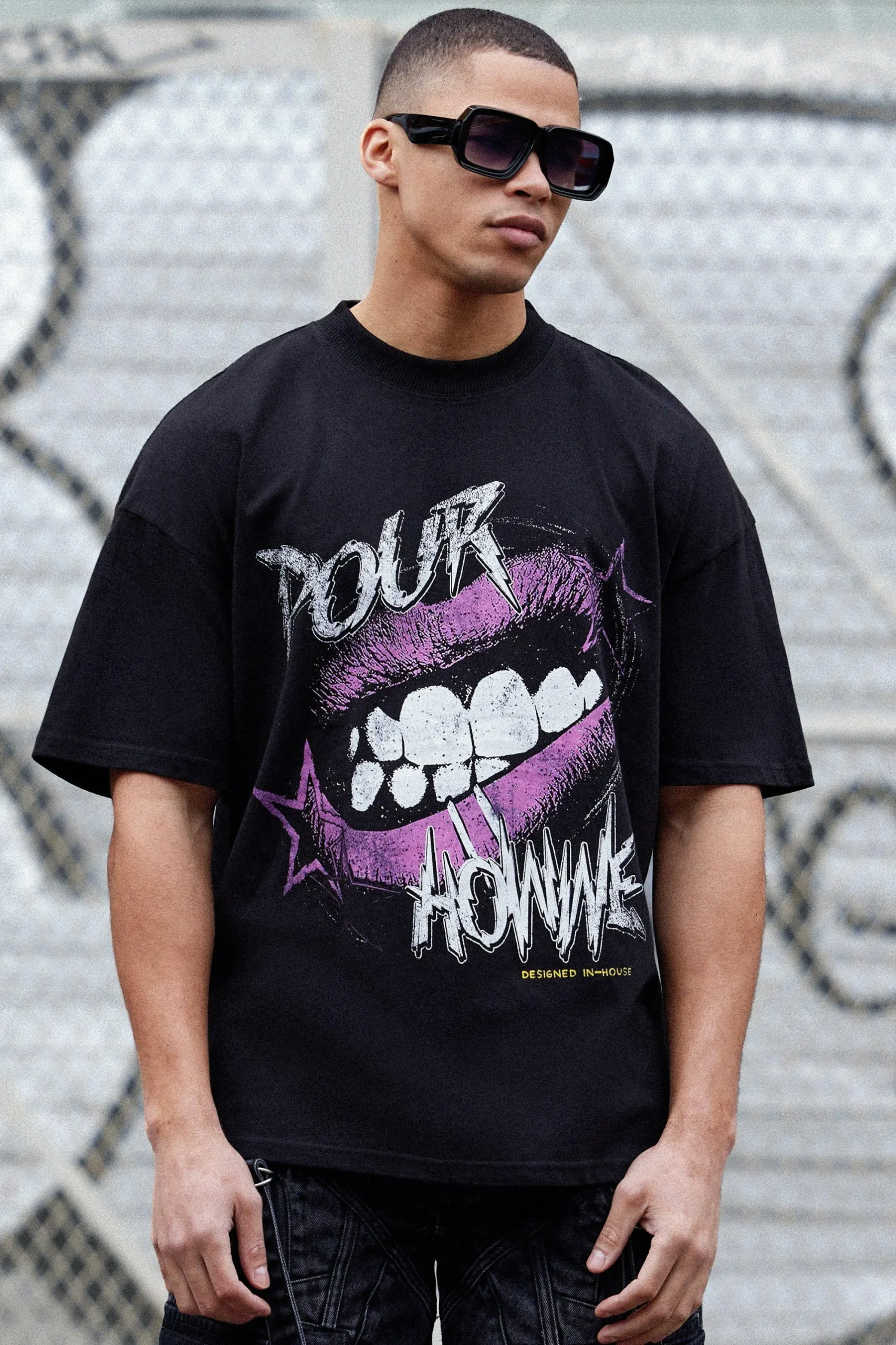 Oversized Mouth Graphic T-shirt | UK^boohooMAN Online