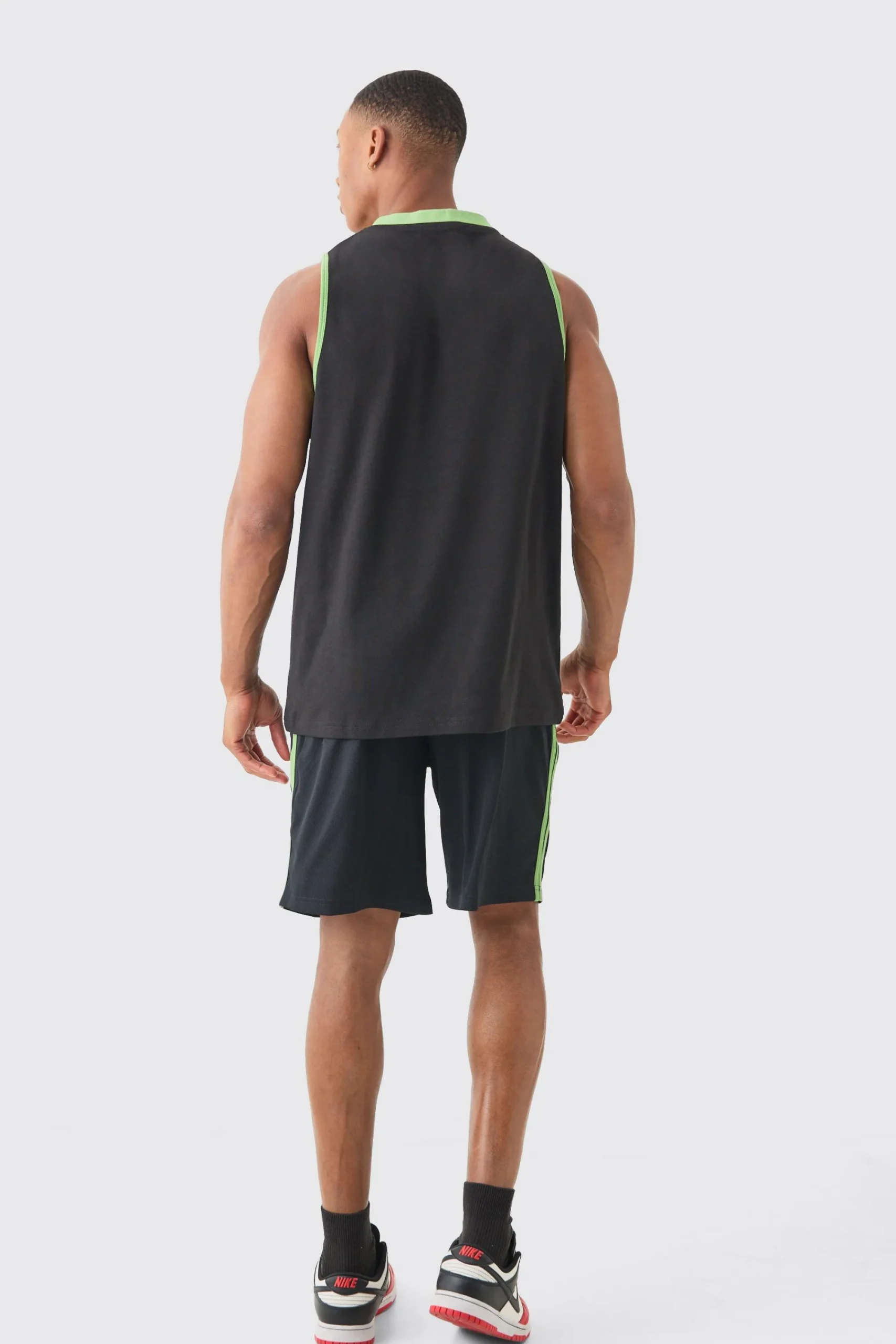 boohooMAN Oversized Ninja Turtles License Vest And Mesh Short Set | UK| Sets & Co-Ords|Tracksuits