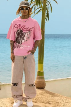 Oversized Official Skull Graphic T-shirt | UK^boohooMAN Online