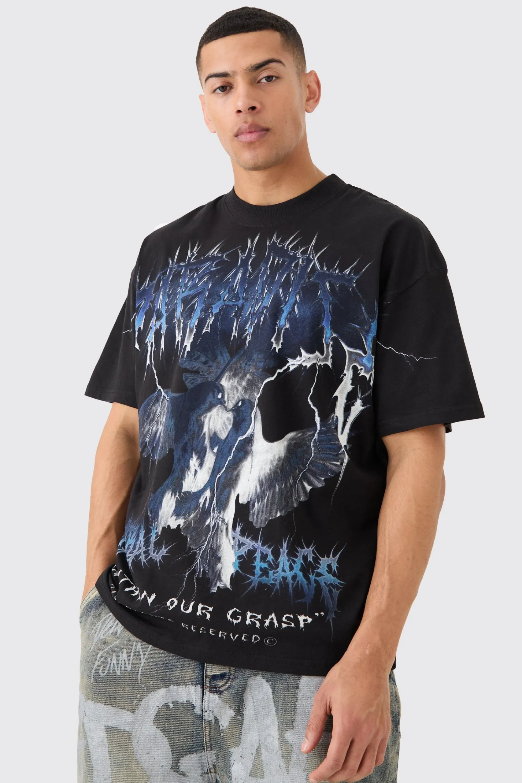 Oversized Over Seams Gothic Dove Graphic T-shirt | UK^boohooMAN Online