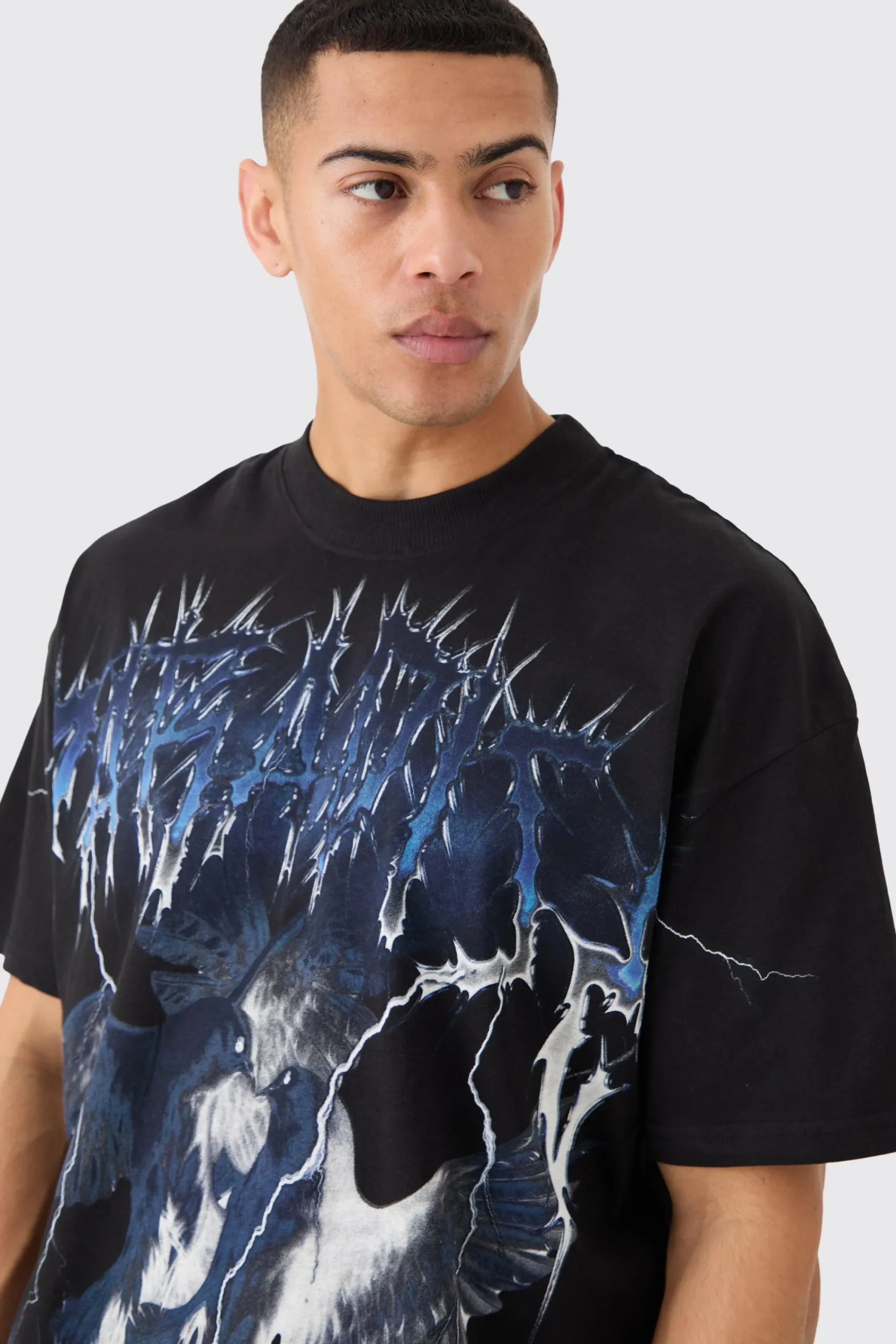 Oversized Over Seams Gothic Dove Graphic T-shirt | UK^boohooMAN Online