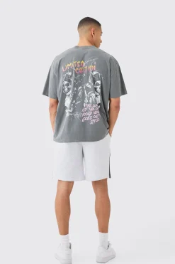 Oversized Overdyed Skull Graphic T-shirt | UK^boohooMAN Online