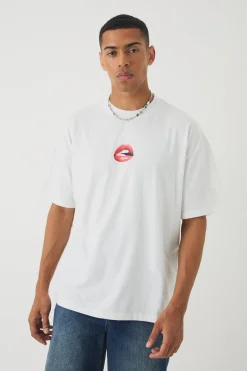 Oversized Peached Heavyweight Lips Graphic Distressed T-shirt | UK^boohooMAN Clearance