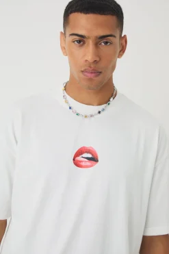 Oversized Peached Heavyweight Lips Graphic Distressed T-shirt | UK^boohooMAN Clearance