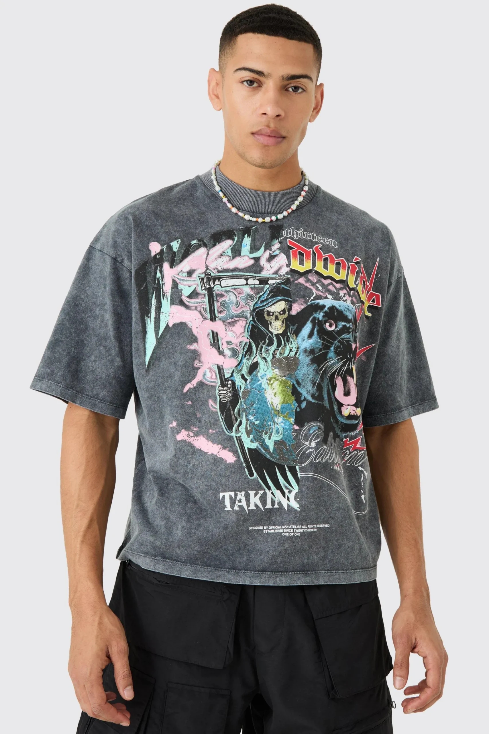 Oversized Spliced Boxy Graphic Heavyweight Wash T-shirt | UK^boohooMAN New