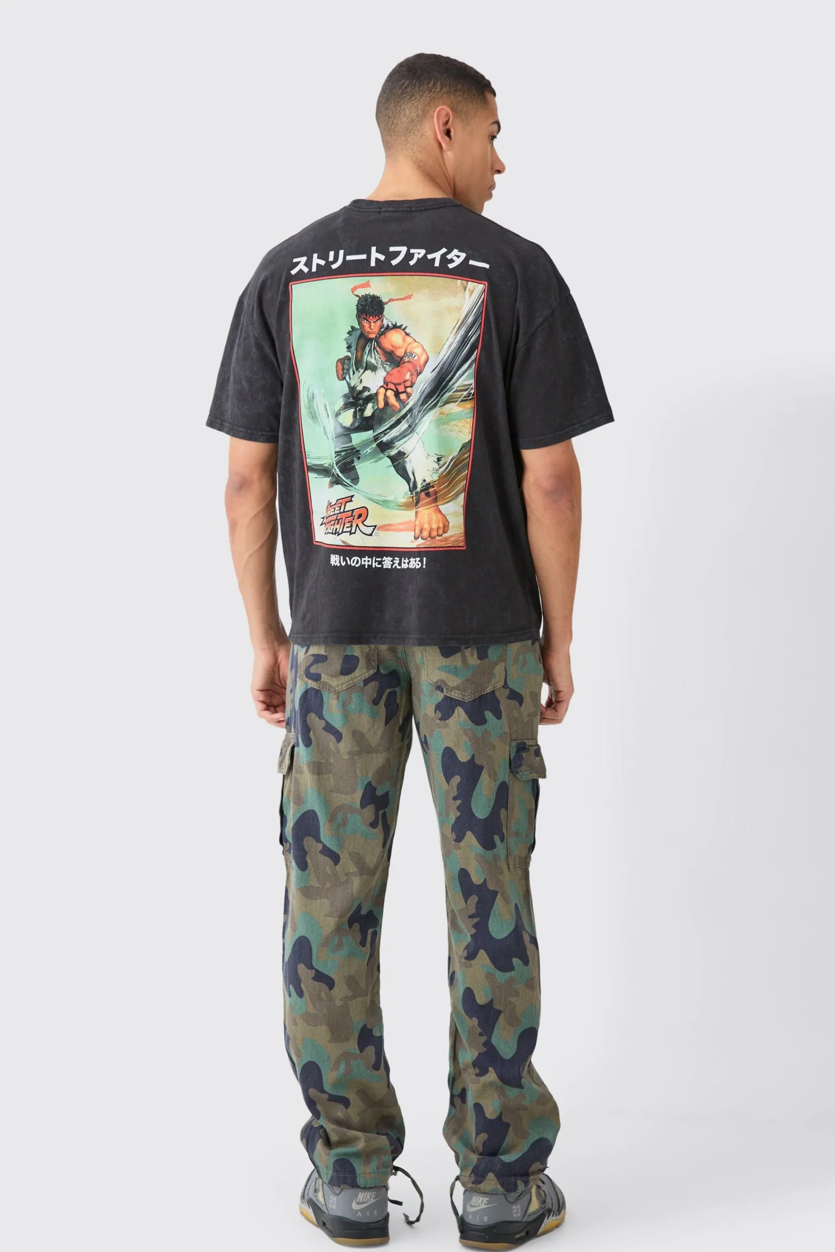 Oversized Street Fighter Anime Wash License T-shirt | UK^boohooMAN New