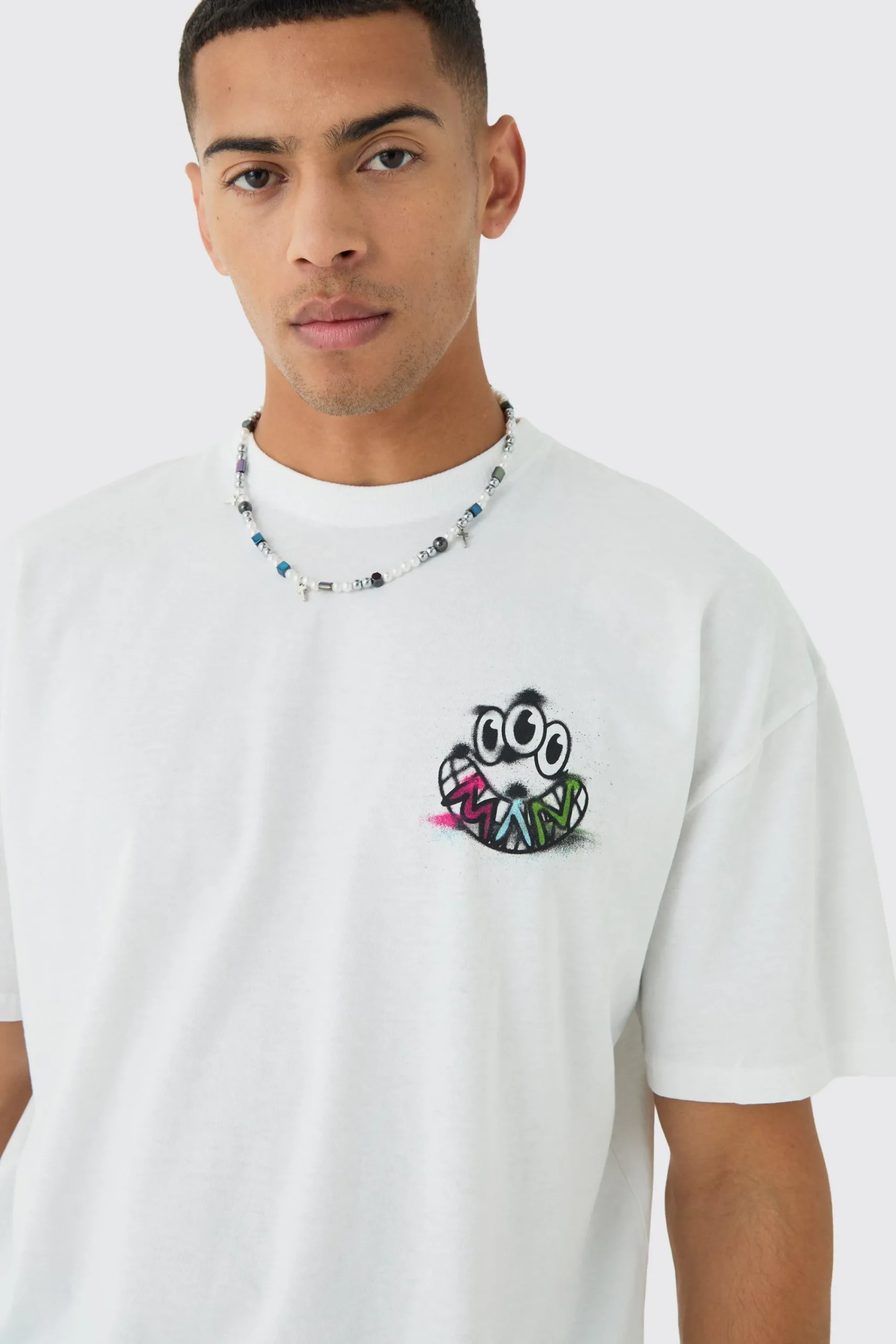 Oversized Trippy Melted Eye Graphic T-shirt | UK^boohooMAN New