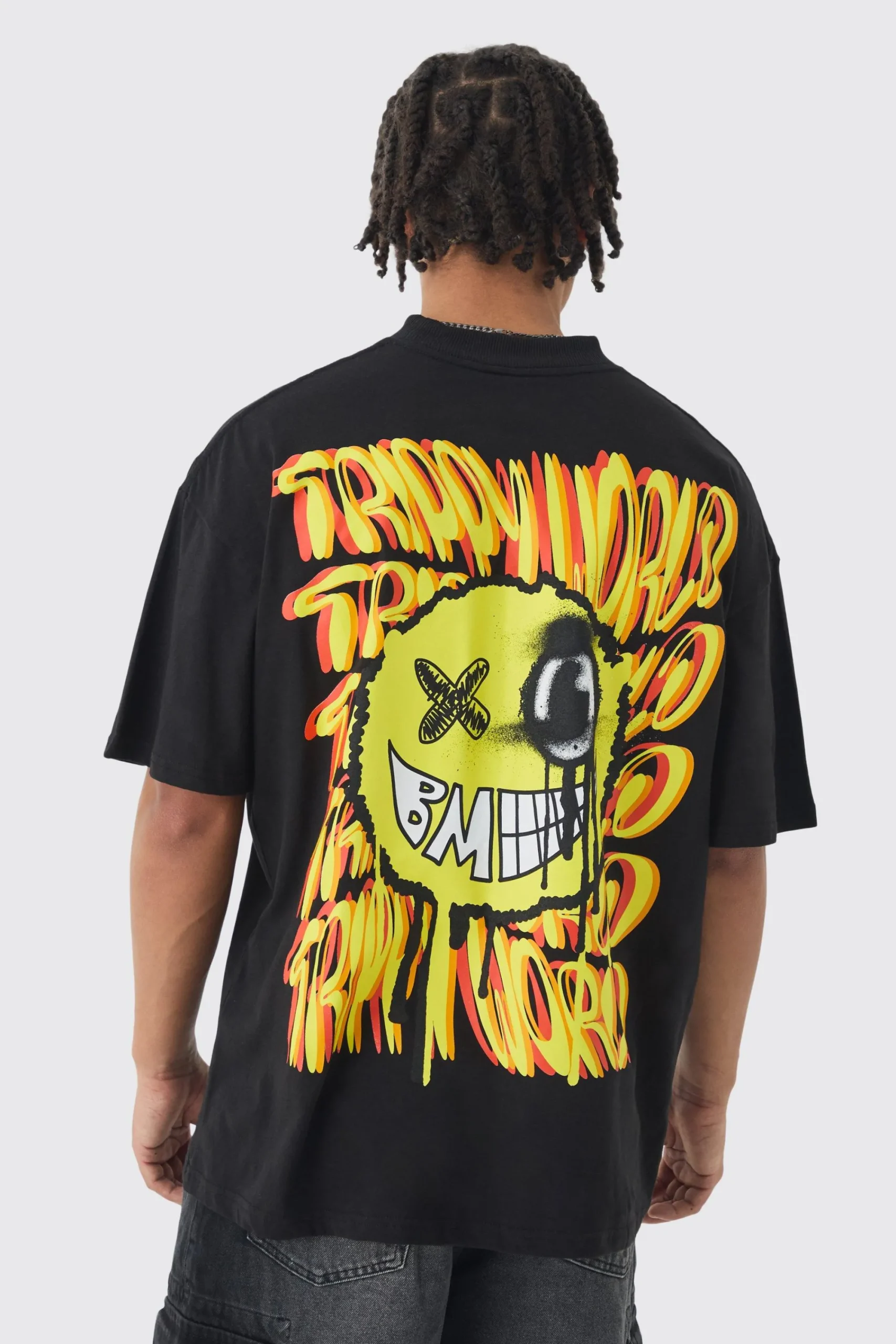 Oversized Trippy Smiley Face Graphic T-shirt | UK^boohooMAN