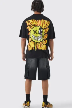 Oversized Trippy Smiley Face Graphic T-shirt | UK^boohooMAN