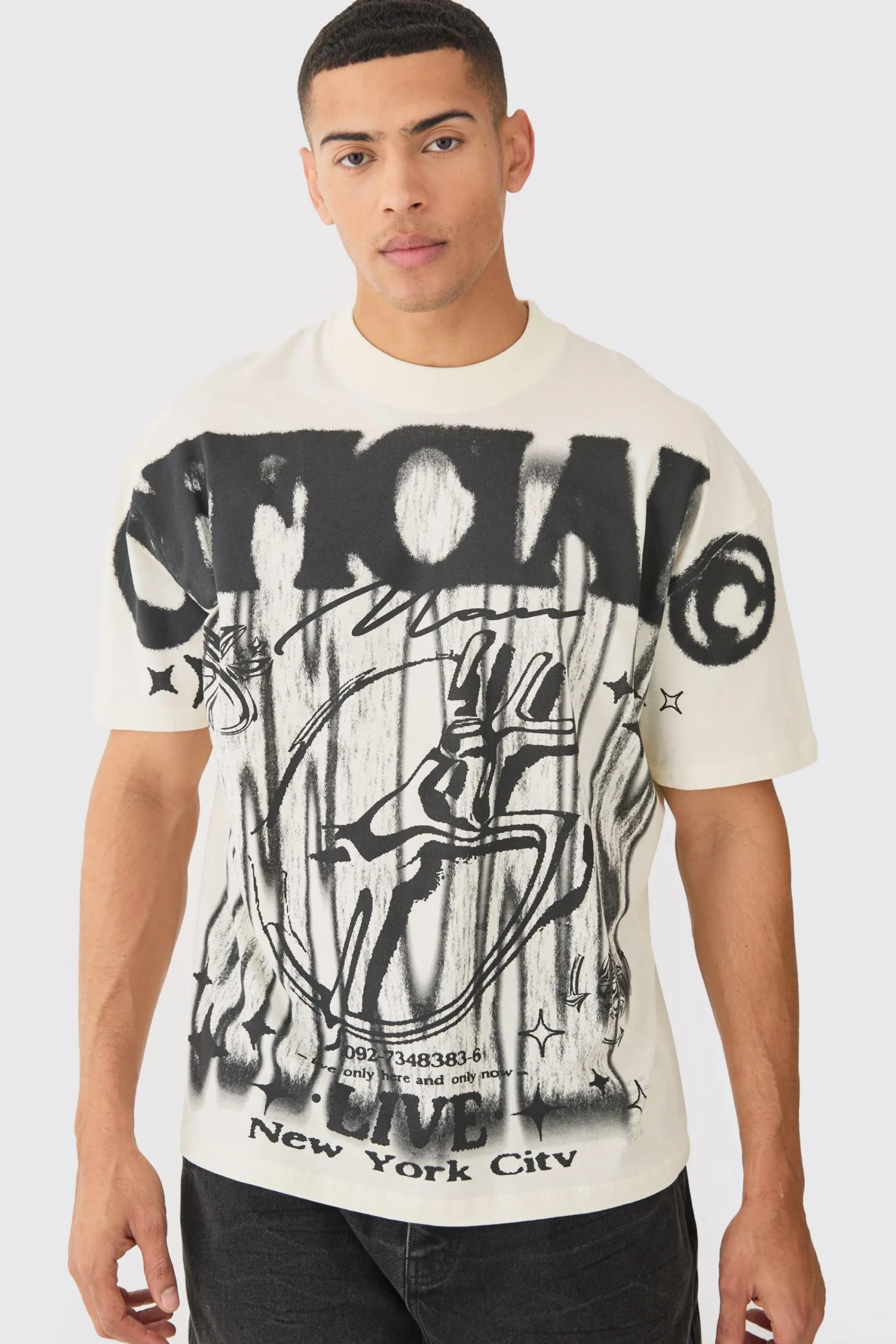 Oversized Washed Over Seams Official Graphic T-shirt | UK^boohooMAN